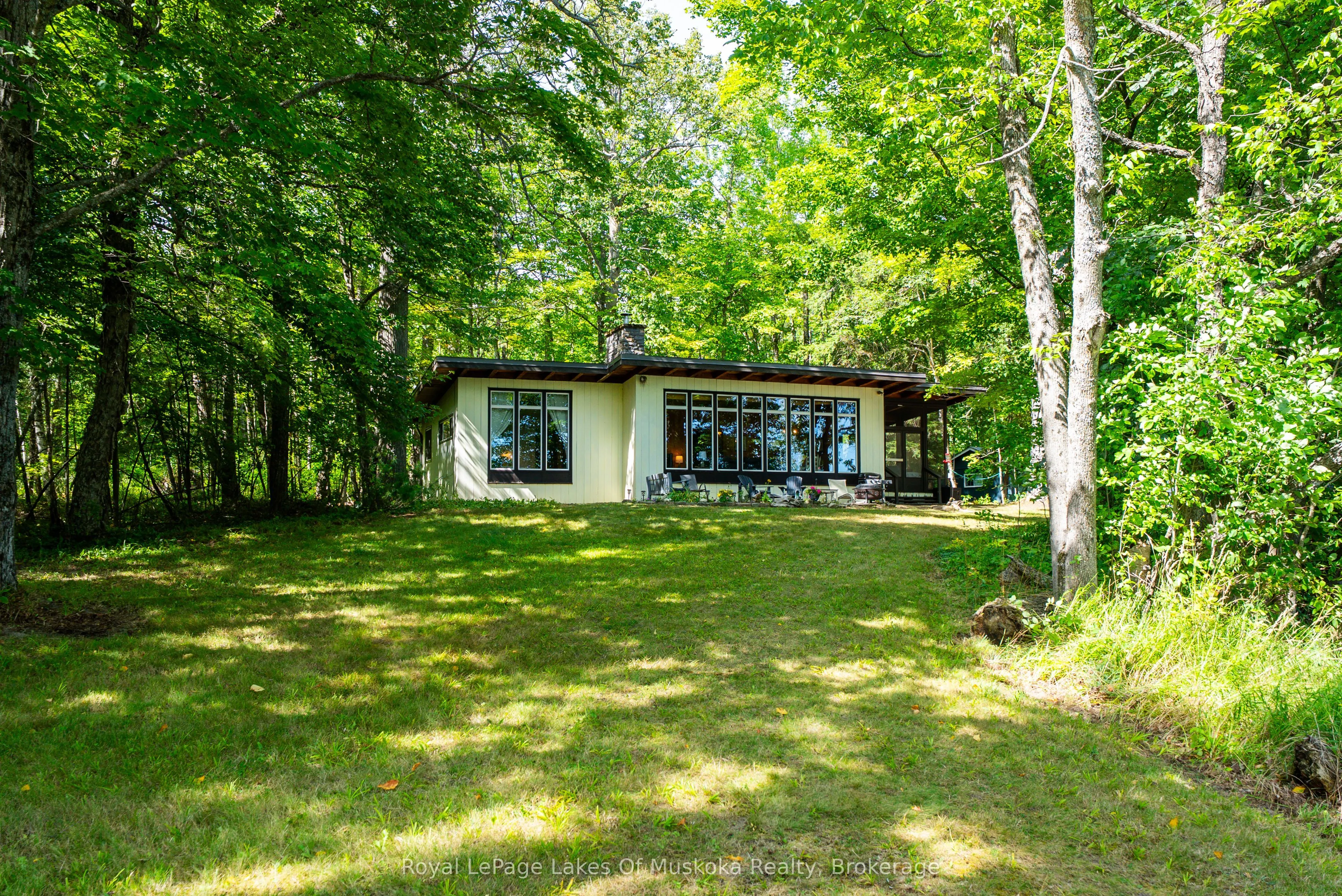 1053 Robson Lane