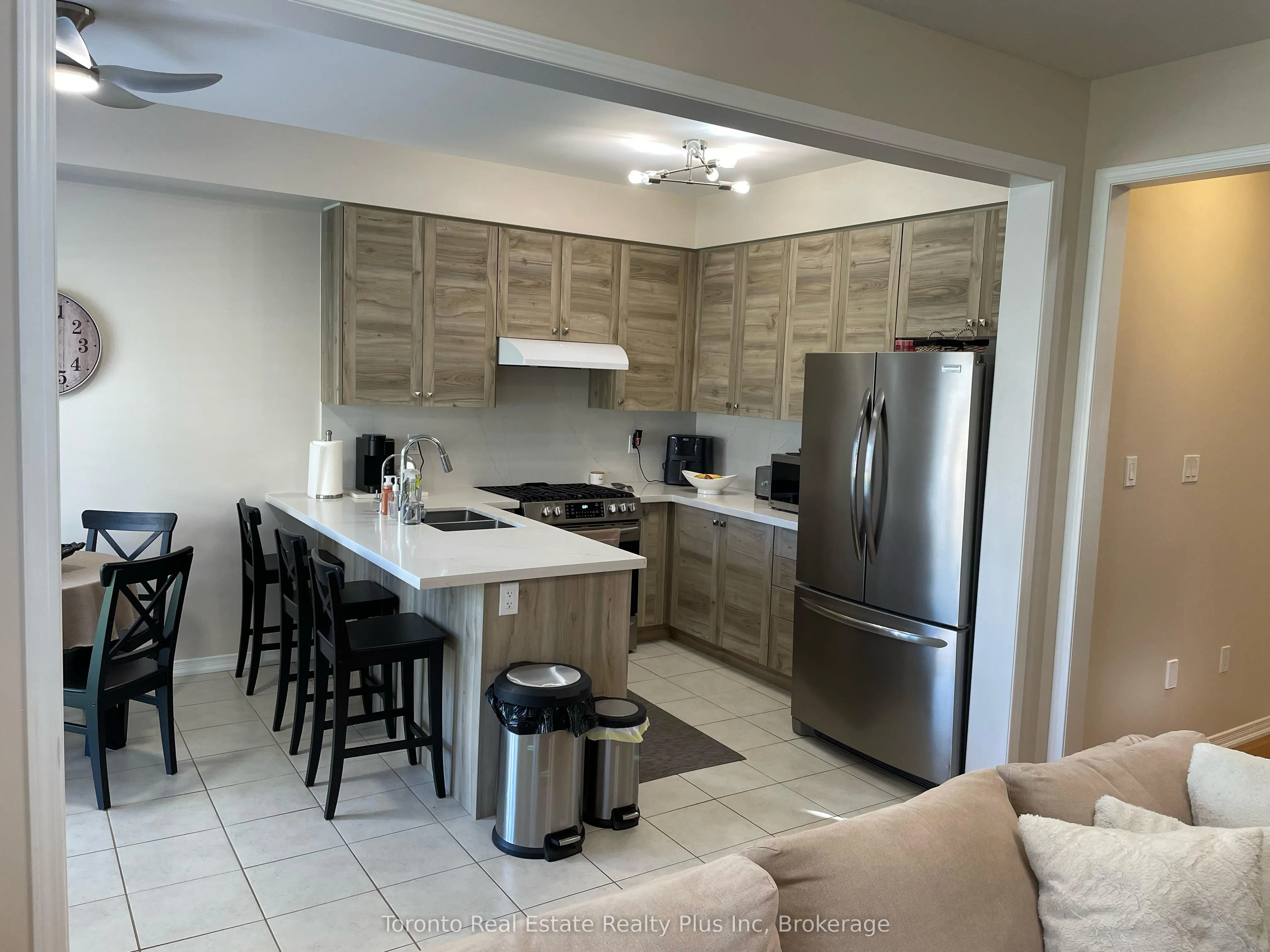 48 Witteveen Drive
