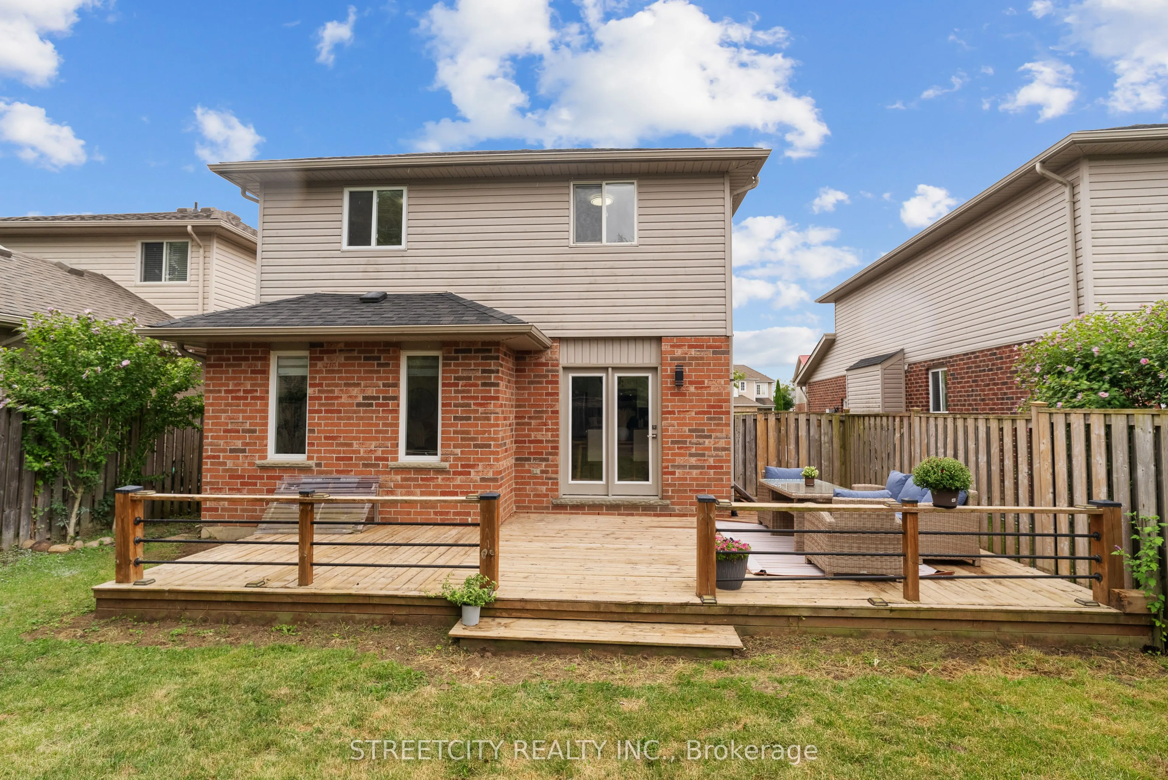 1176 South Wenige Drive