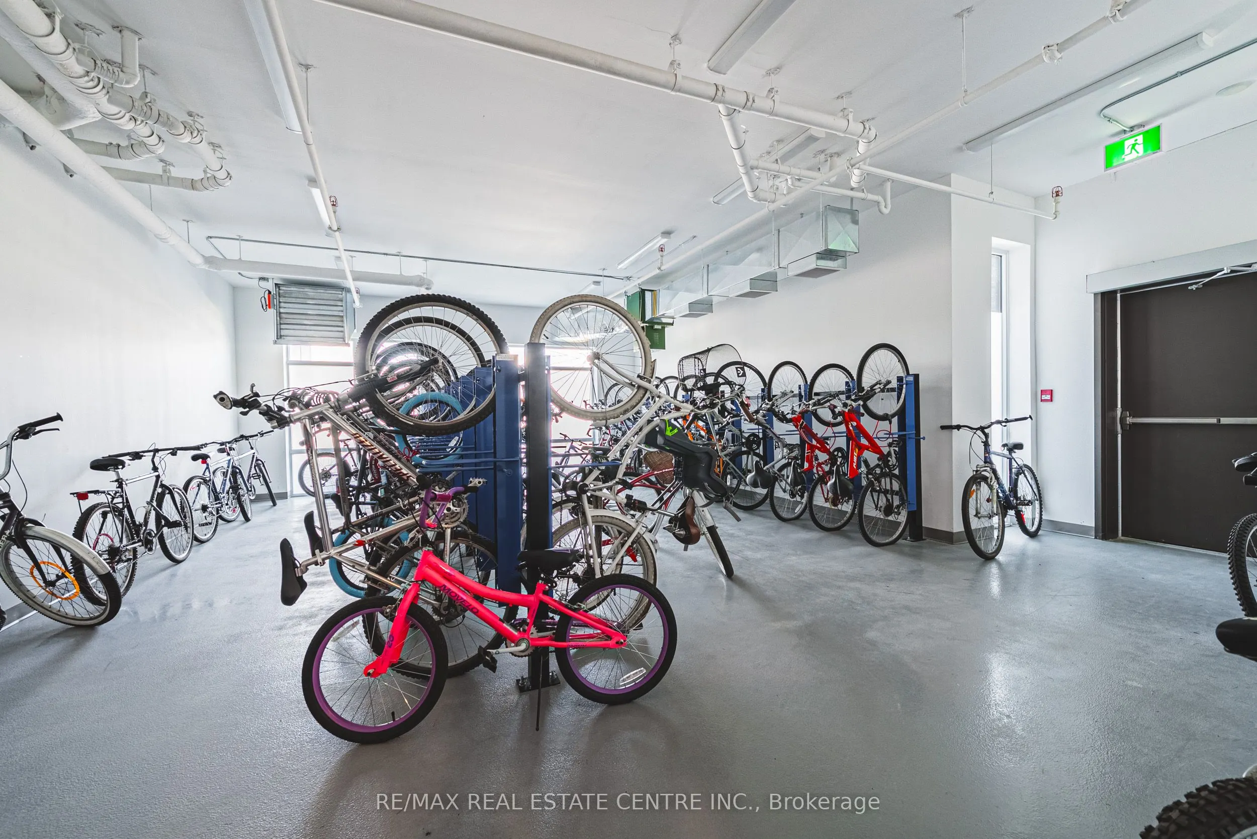470 DUNDAS Street, #1005