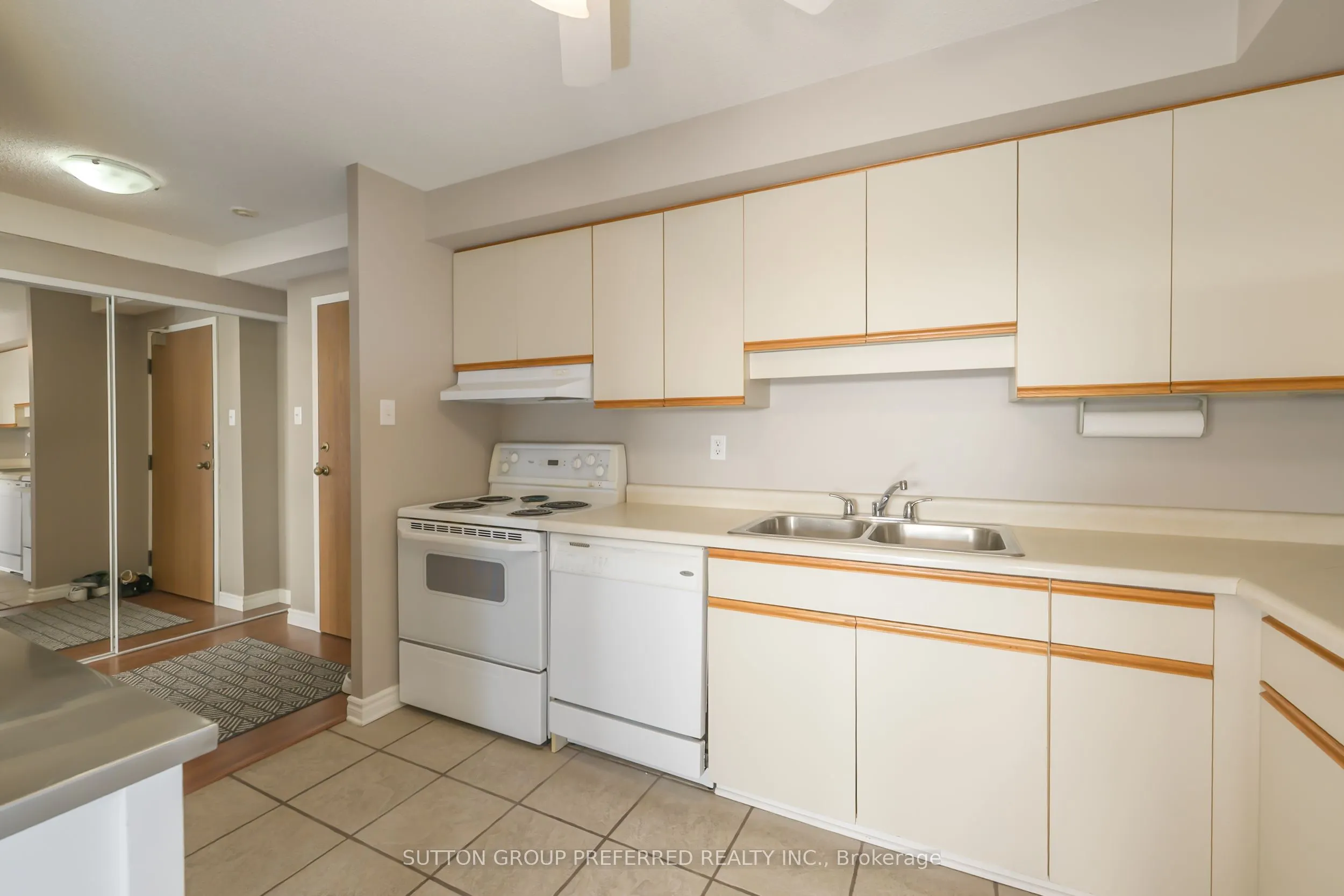 521 Riverside Drive, #609