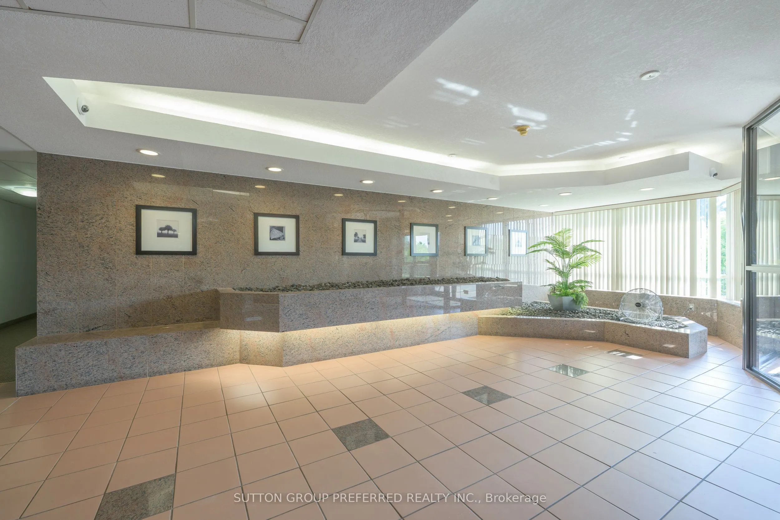 521 Riverside Drive, #609