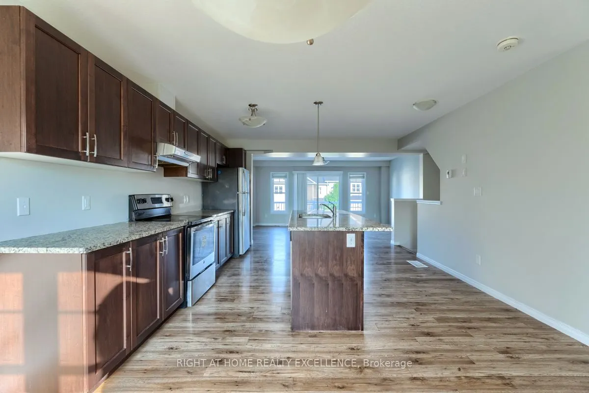 1971 Ottawa Street S, #61