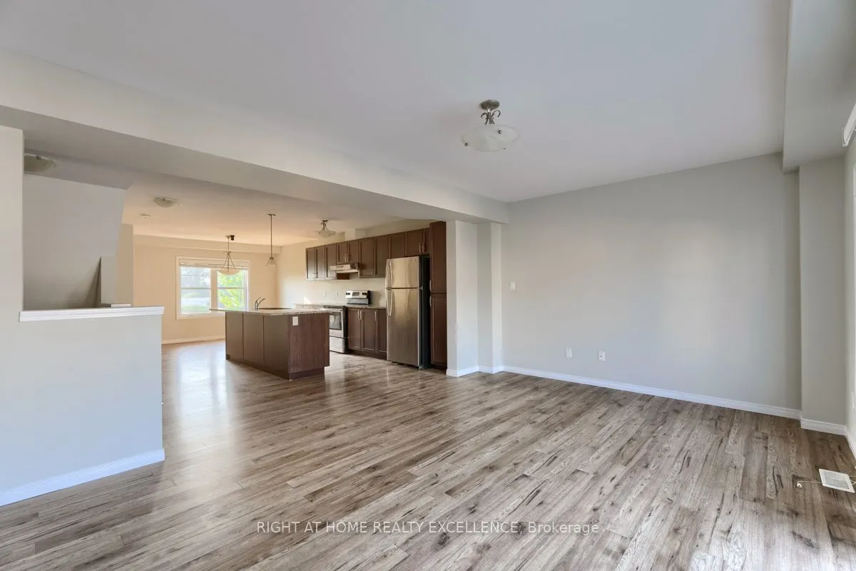 1971 Ottawa Street S, #61