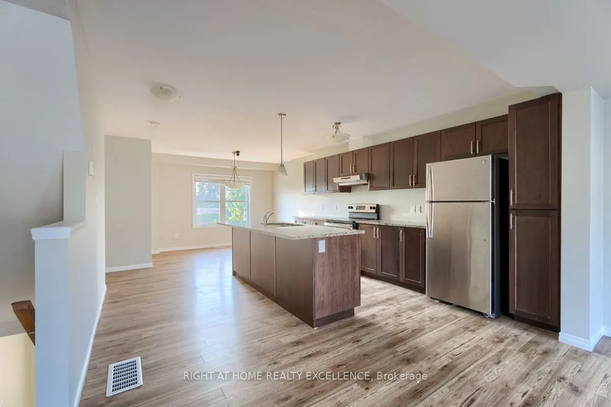 1971 Ottawa Street S, #61