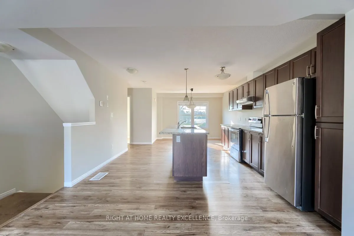 1971 Ottawa Street S, #61
