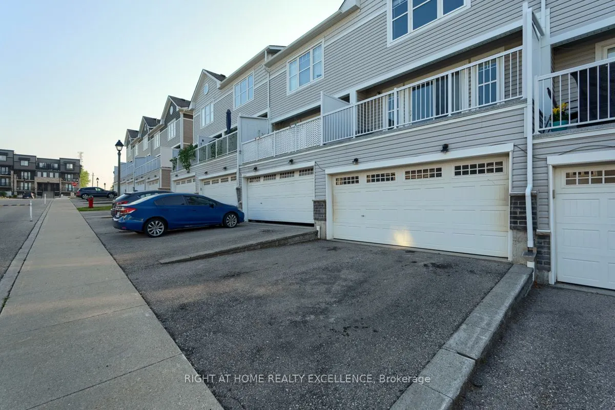 1971 Ottawa Street S, #61