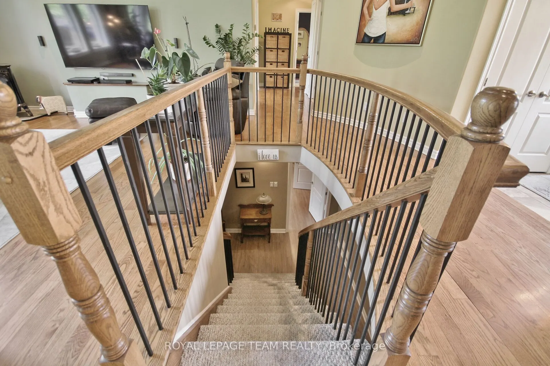 2539 KEARNS Way