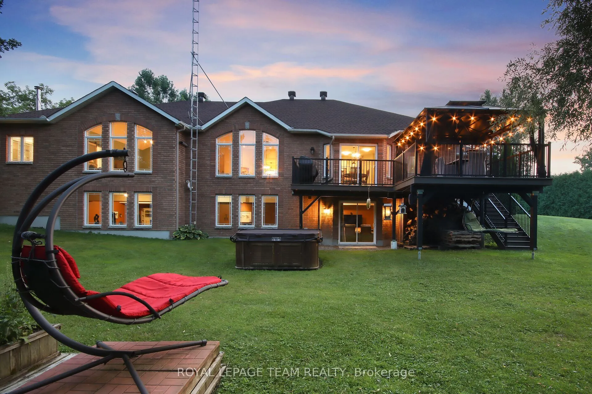 2539 KEARNS Way