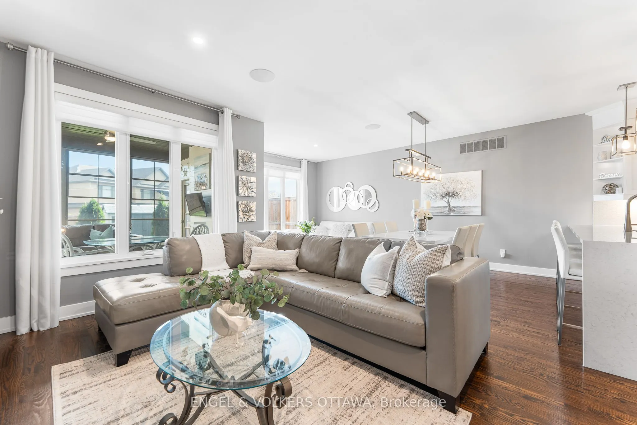259 Purchase Crescent