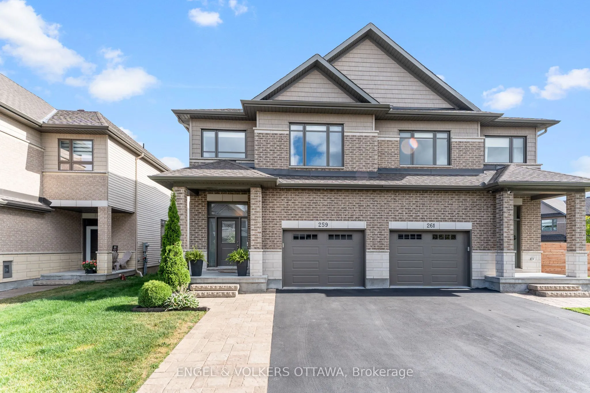259 Purchase Crescent