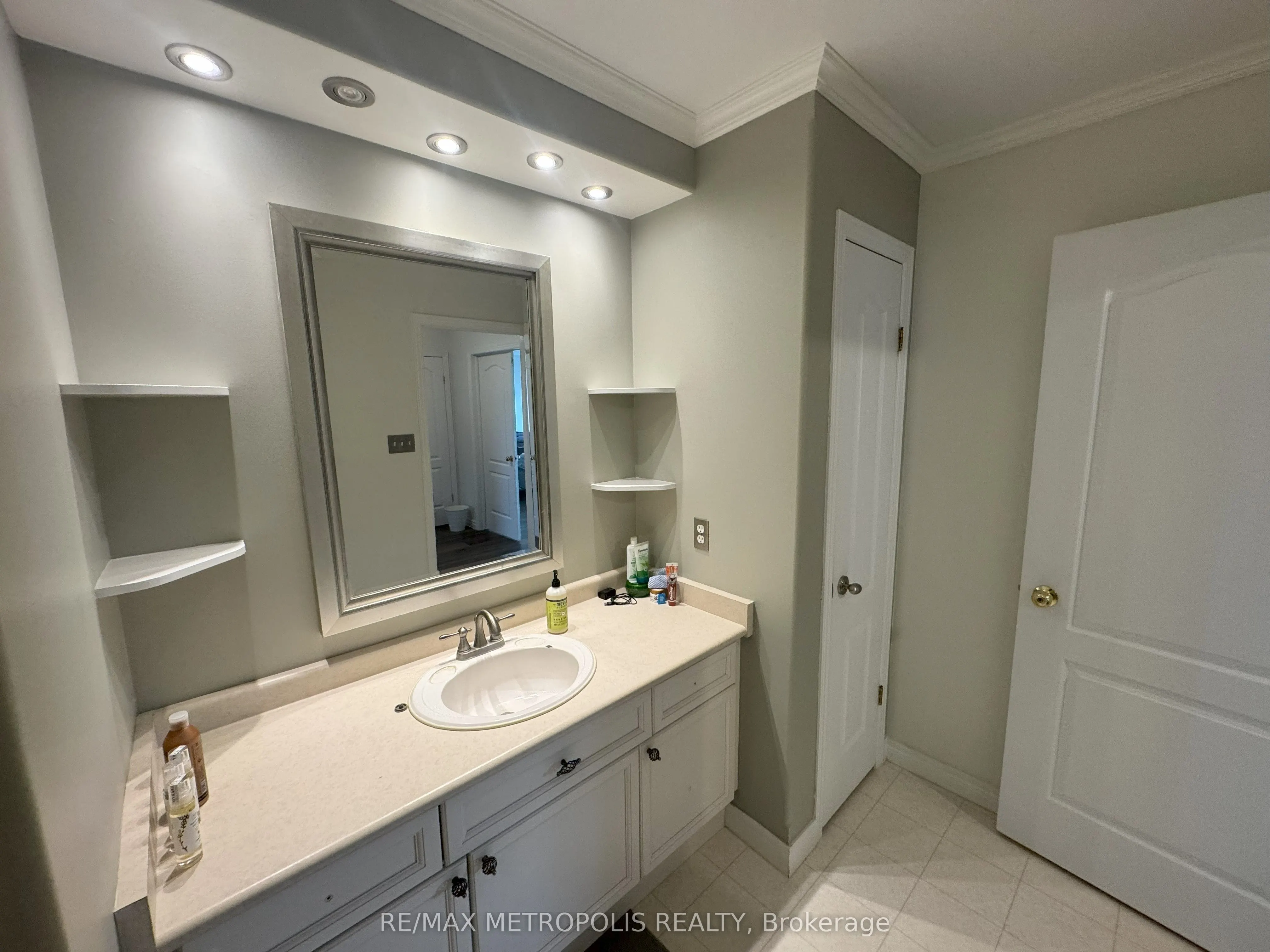 770 Brandenburg Boulevard, #Room 1