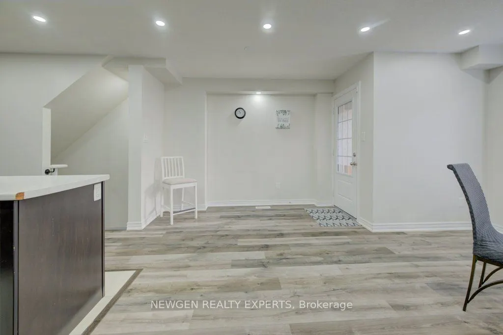390 Linden Drive, #390