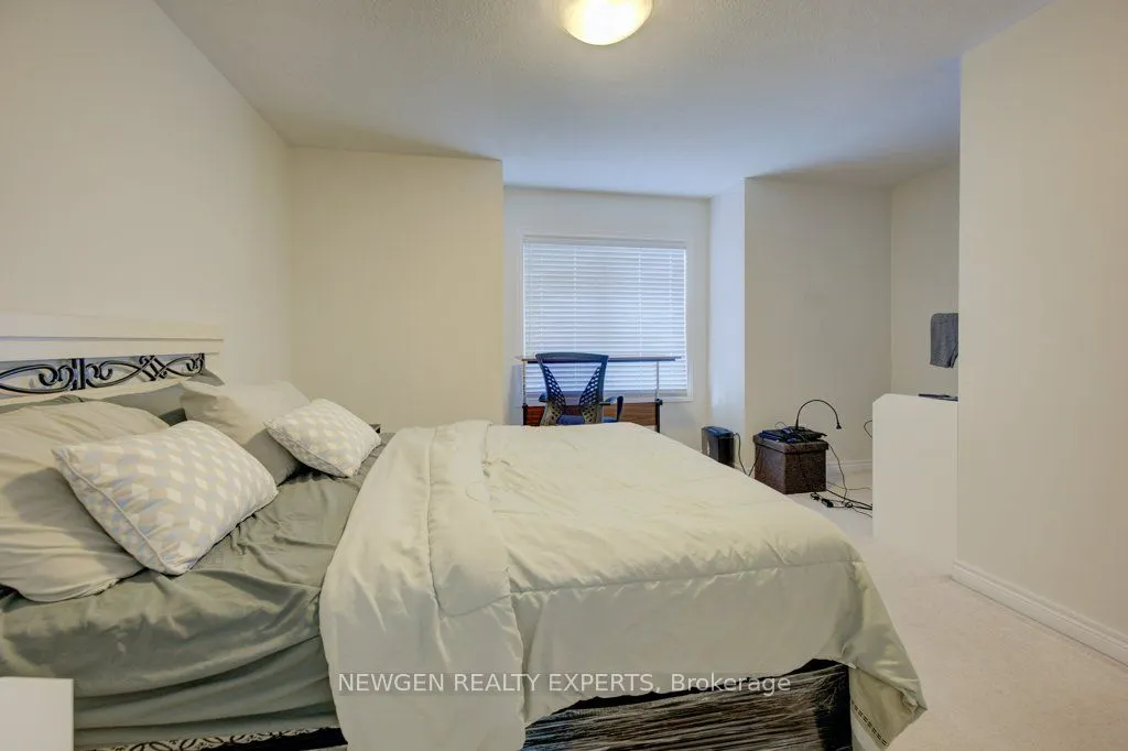 390 Linden Drive, #390