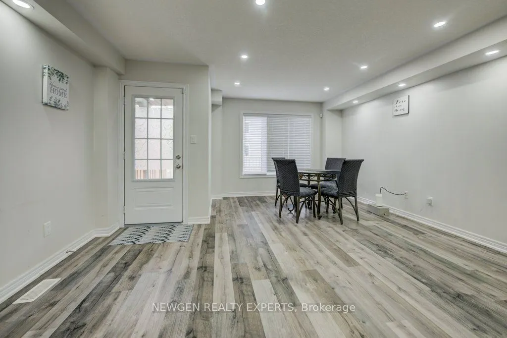 390 Linden Drive, #390