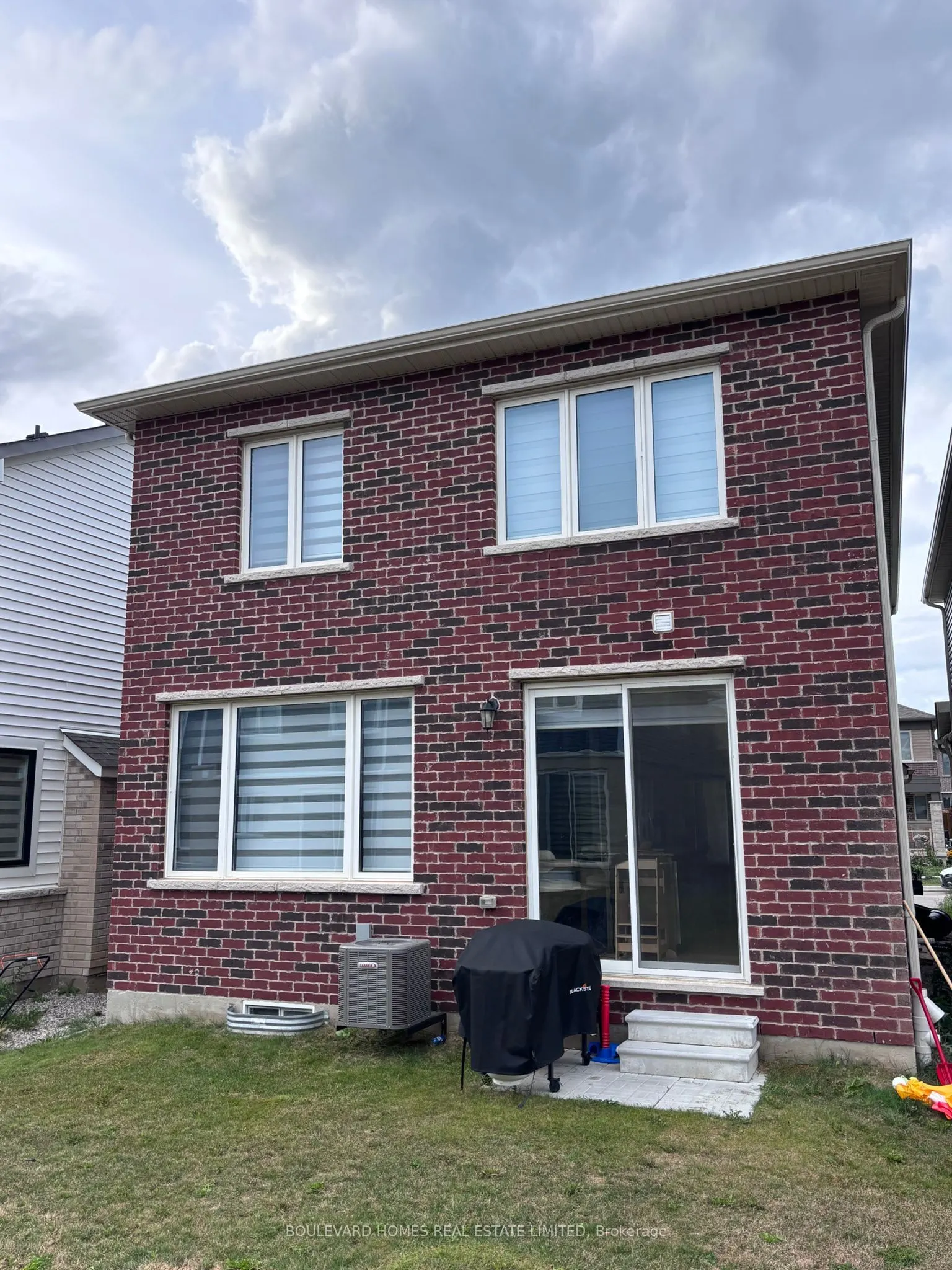 59 Routley Street