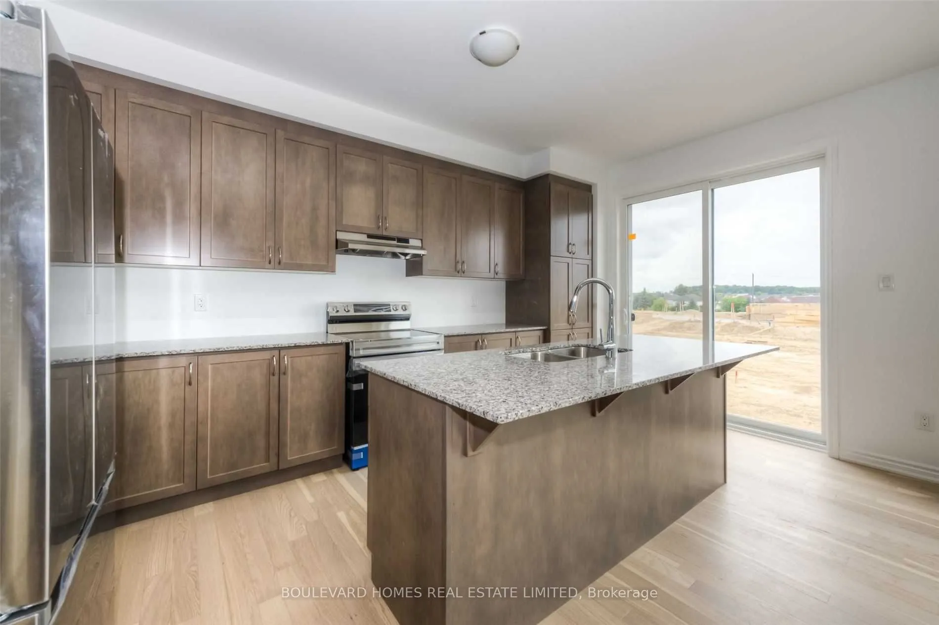 59 Routley Street