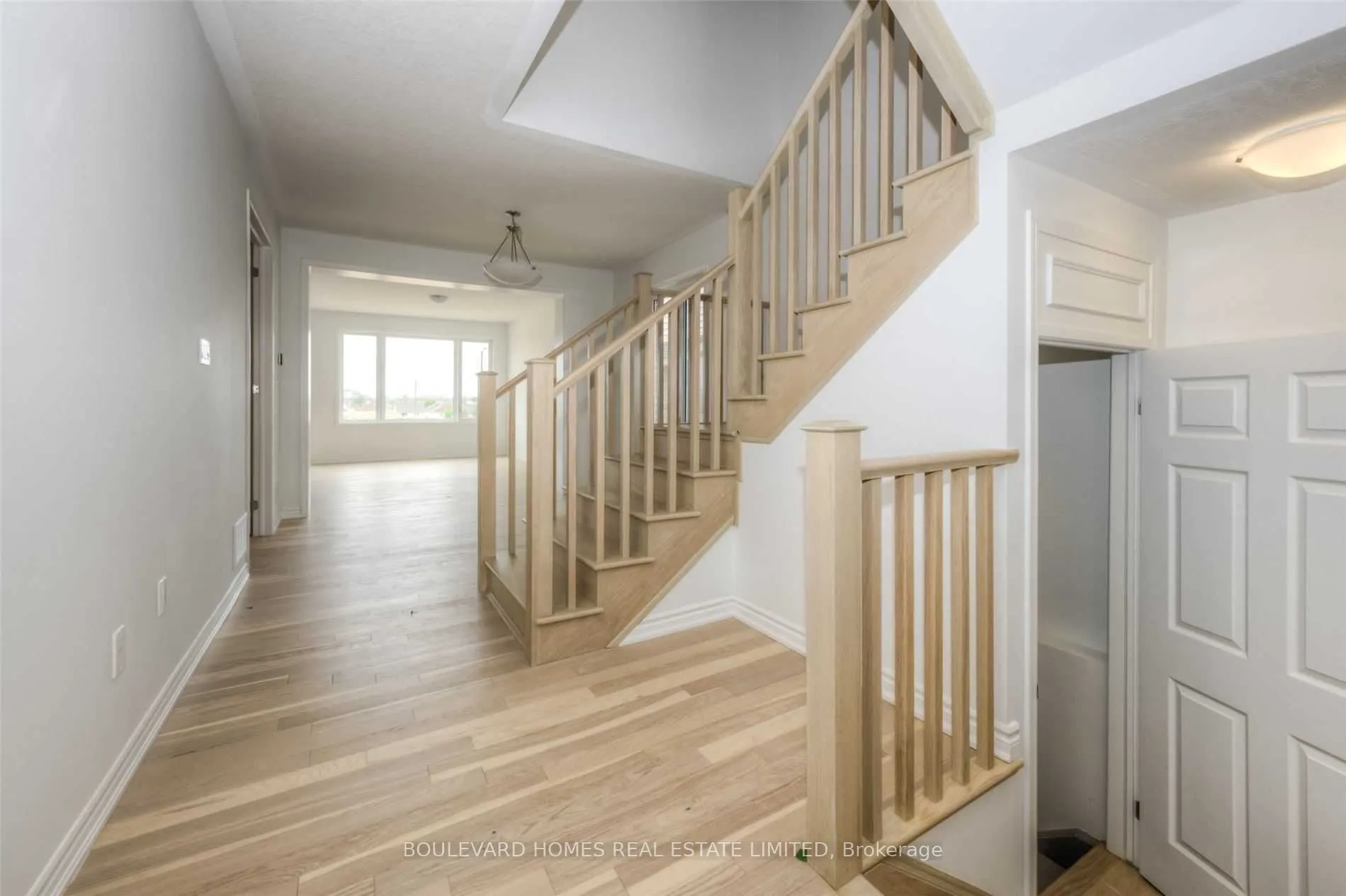 59 Routley Street