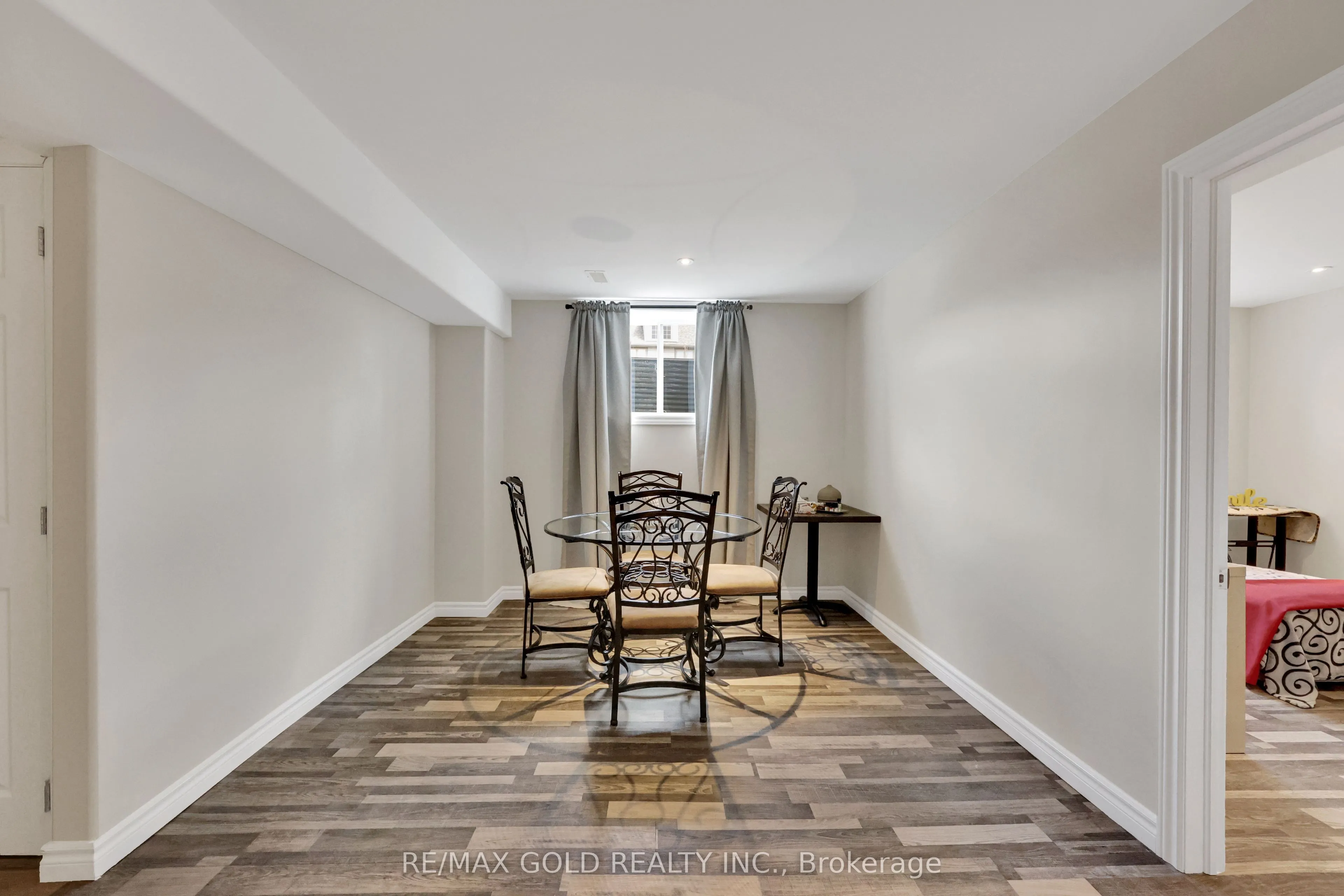 1460 Dunkirk Avenue