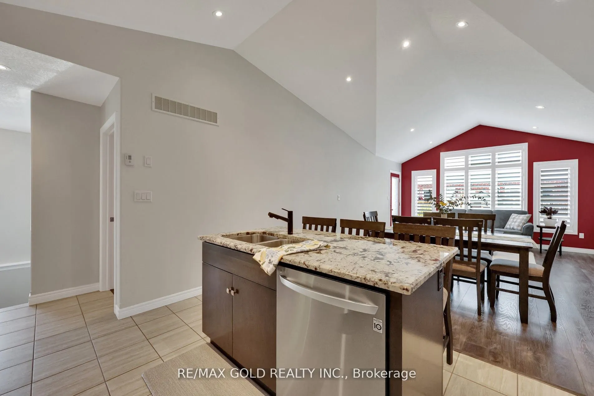 1460 Dunkirk Avenue