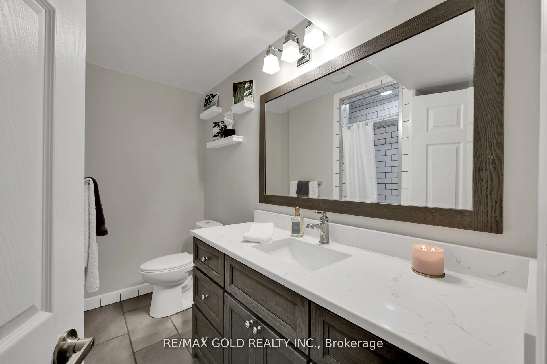 1460 Dunkirk Avenue