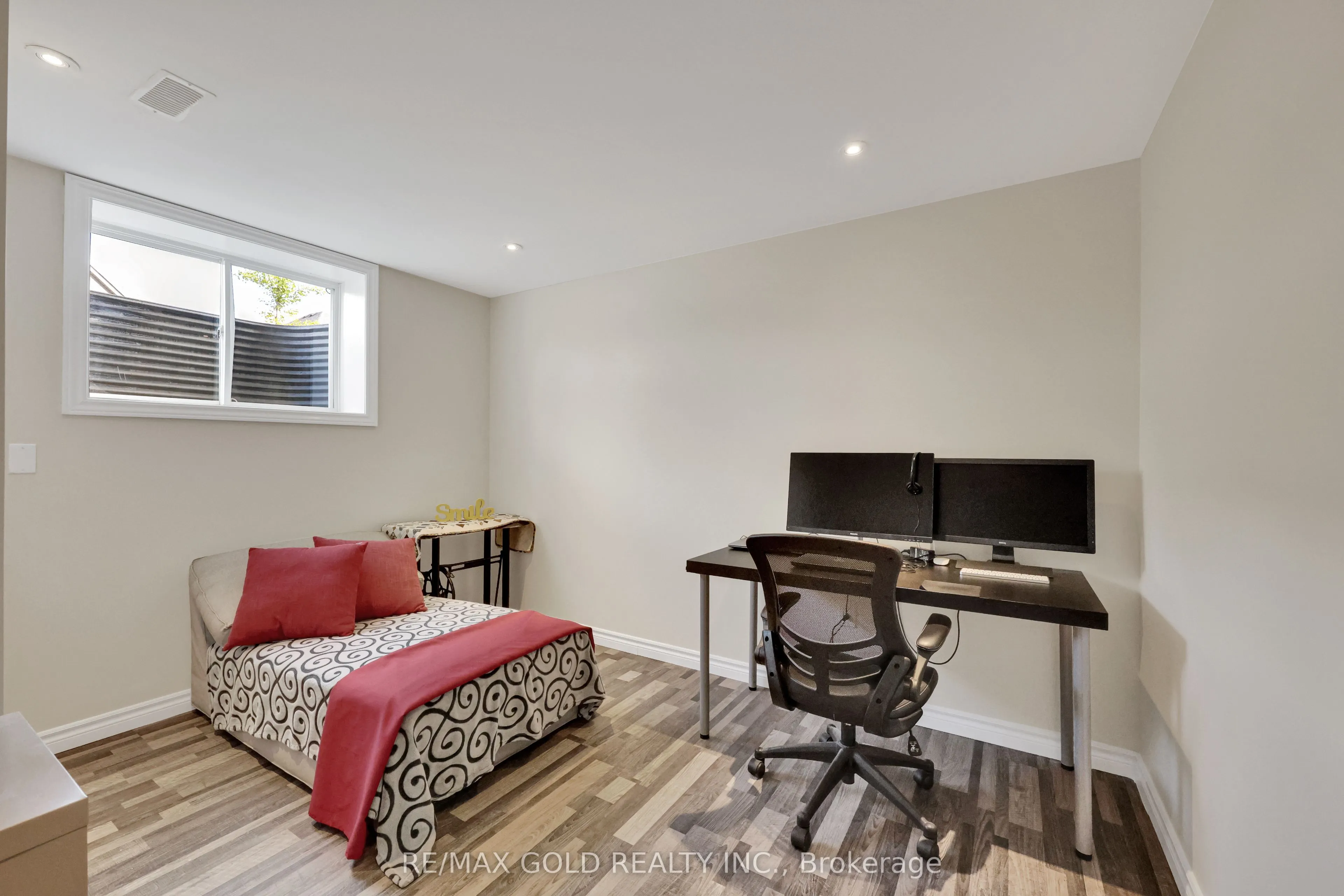 1460 Dunkirk Avenue