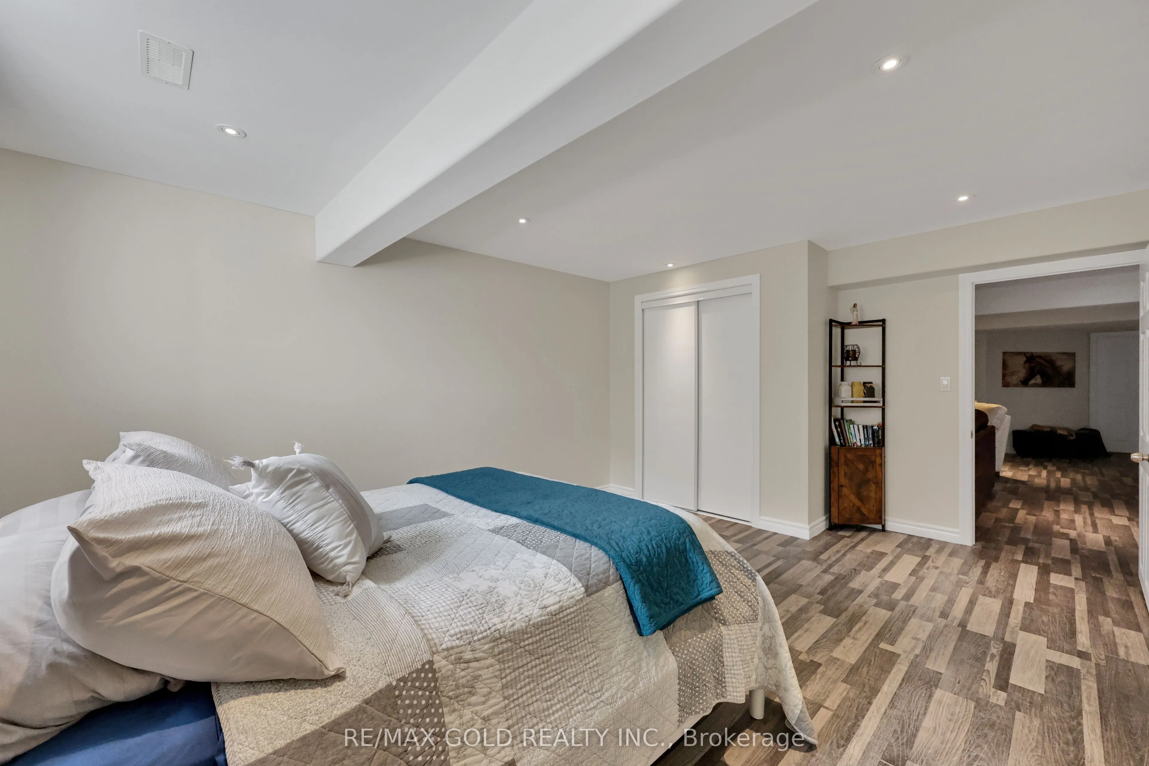 1460 Dunkirk Avenue
