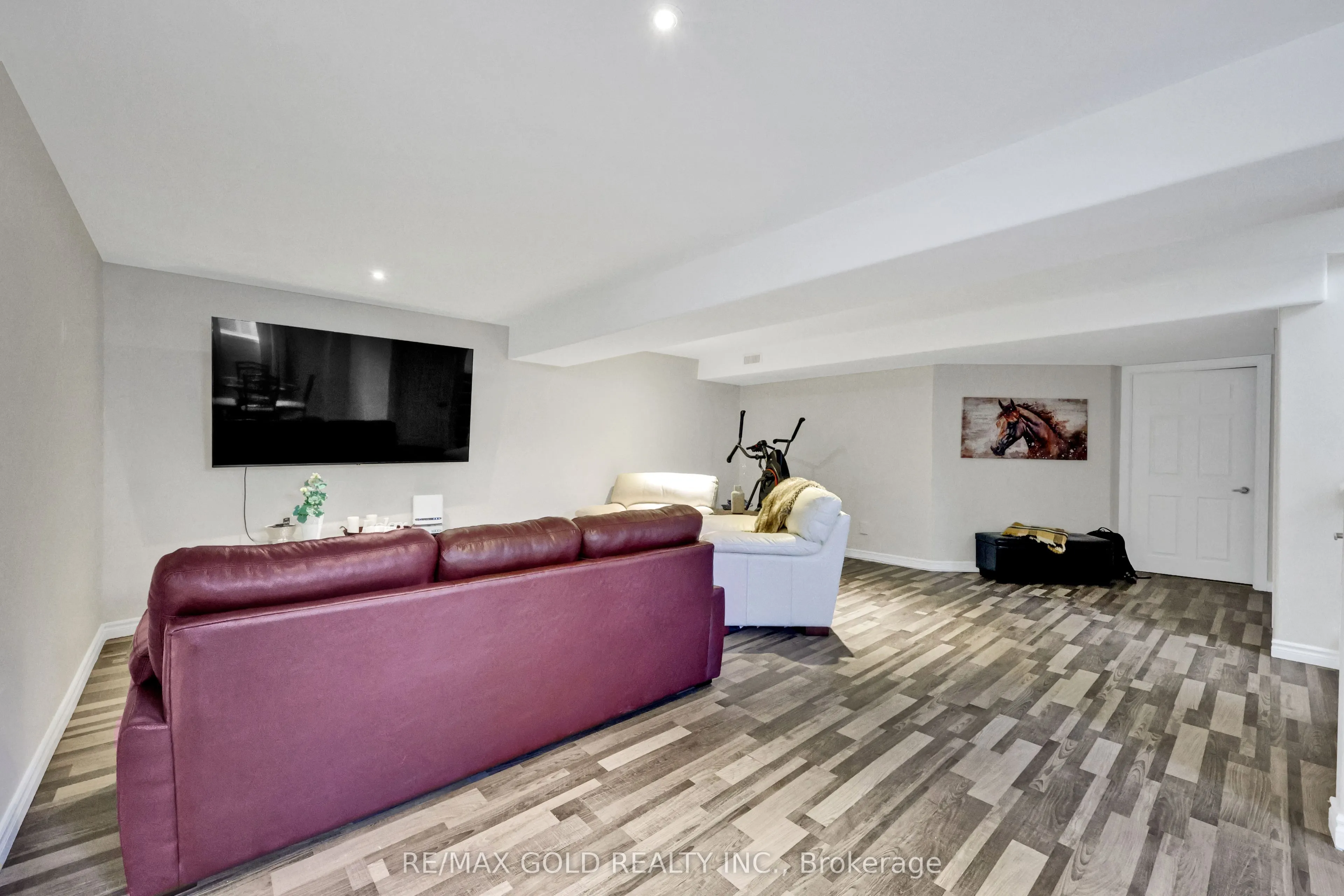 1460 Dunkirk Avenue