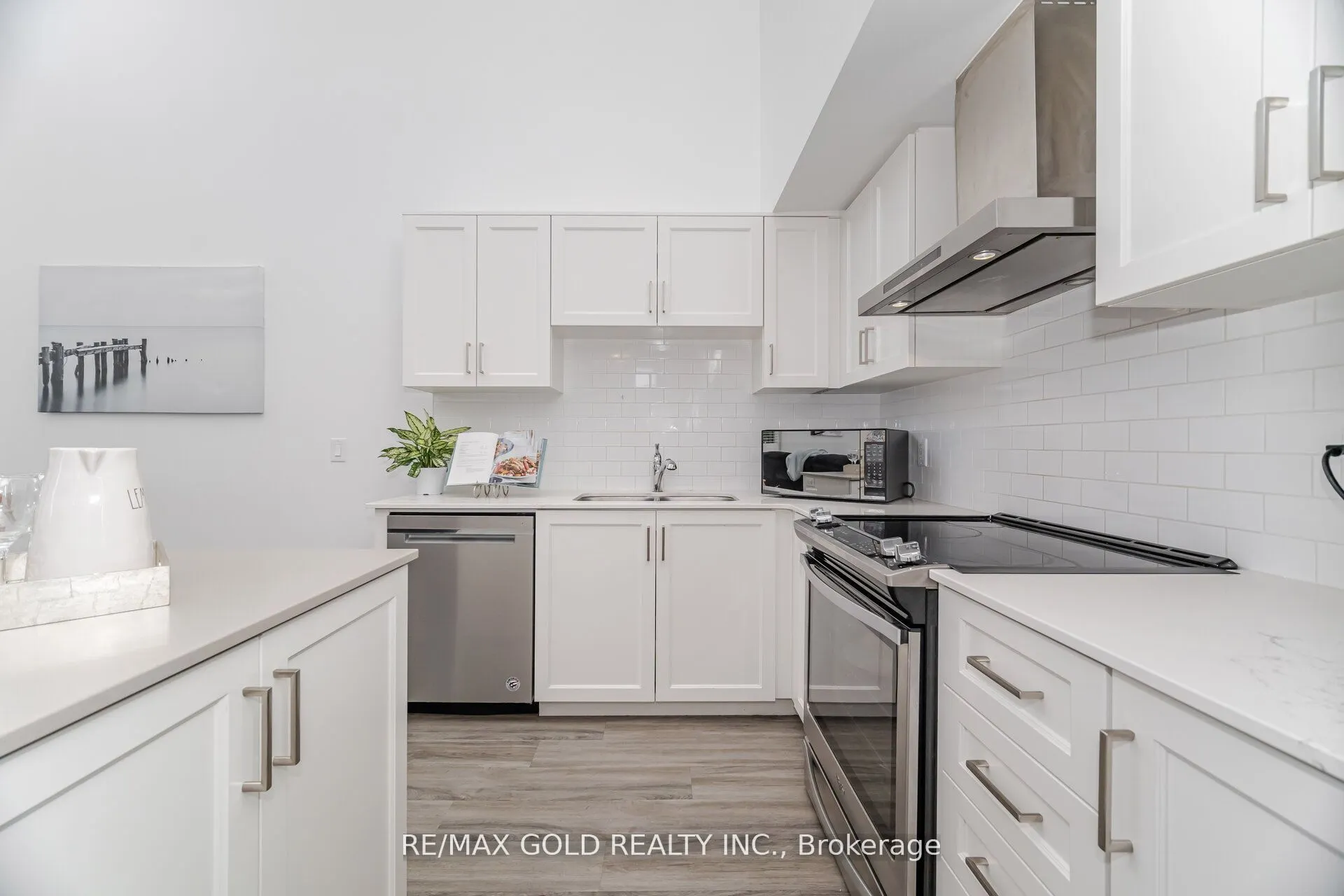 110 Fergus Avenue, #1