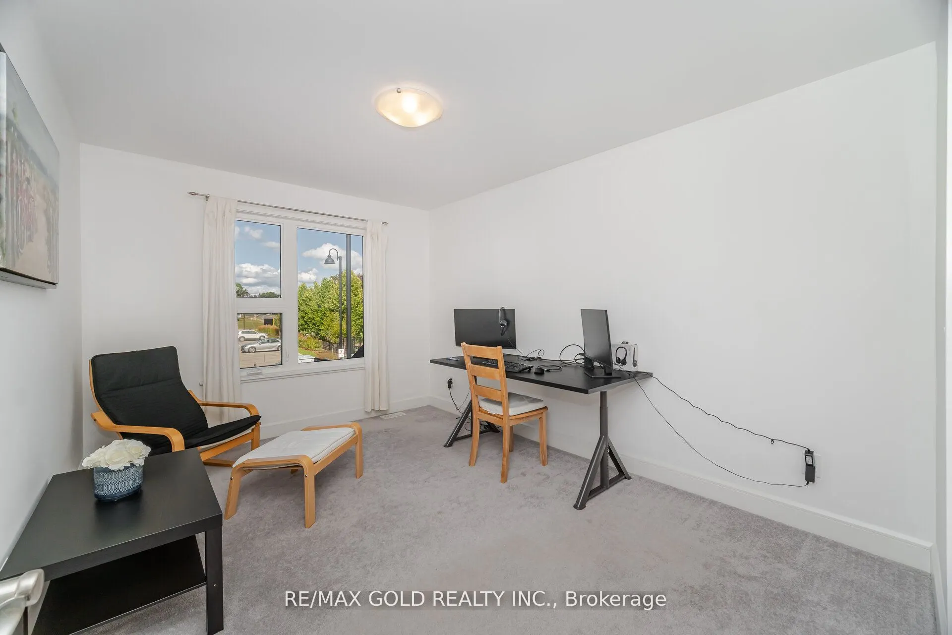 110 Fergus Avenue, #1