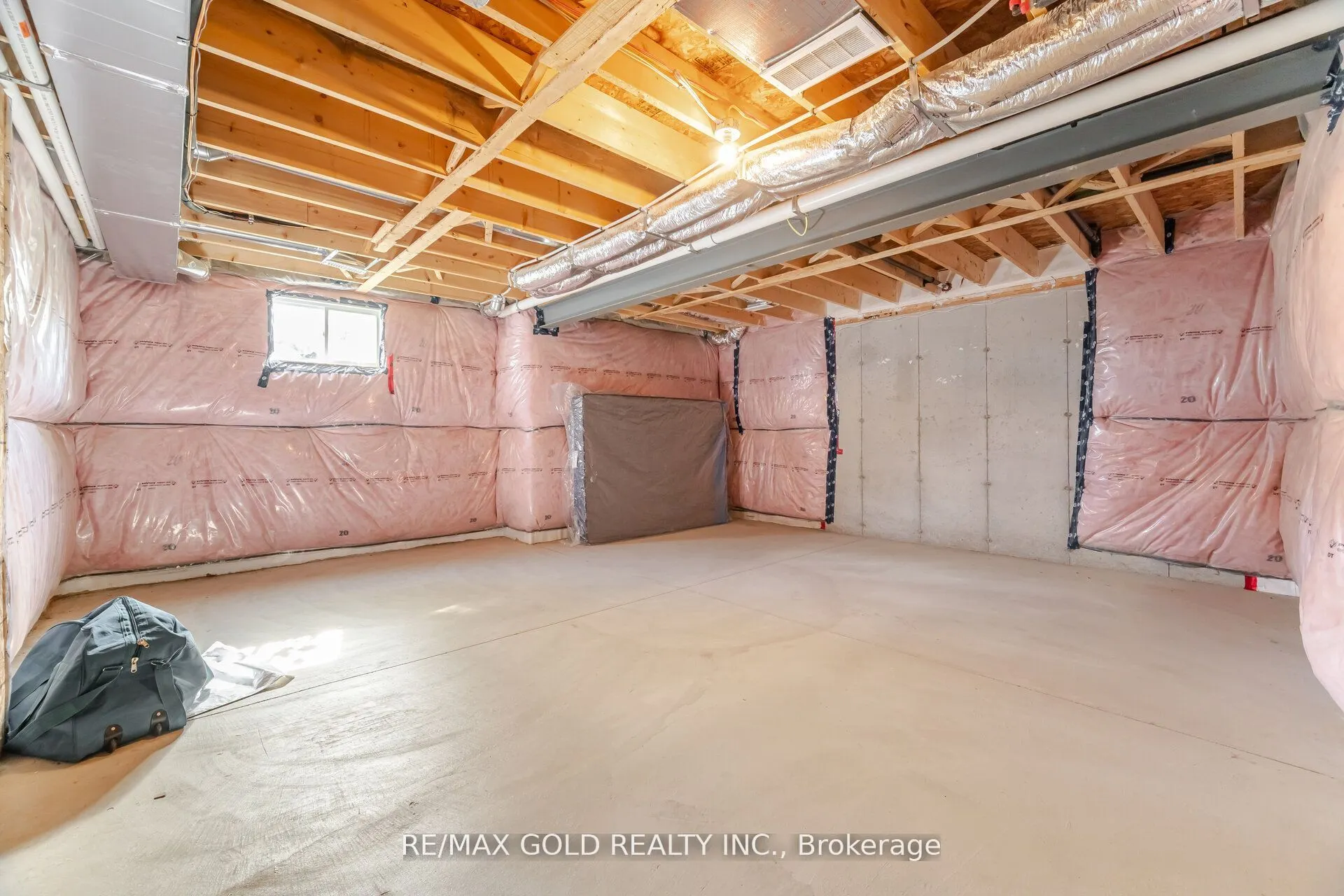 110 Fergus Avenue, #1