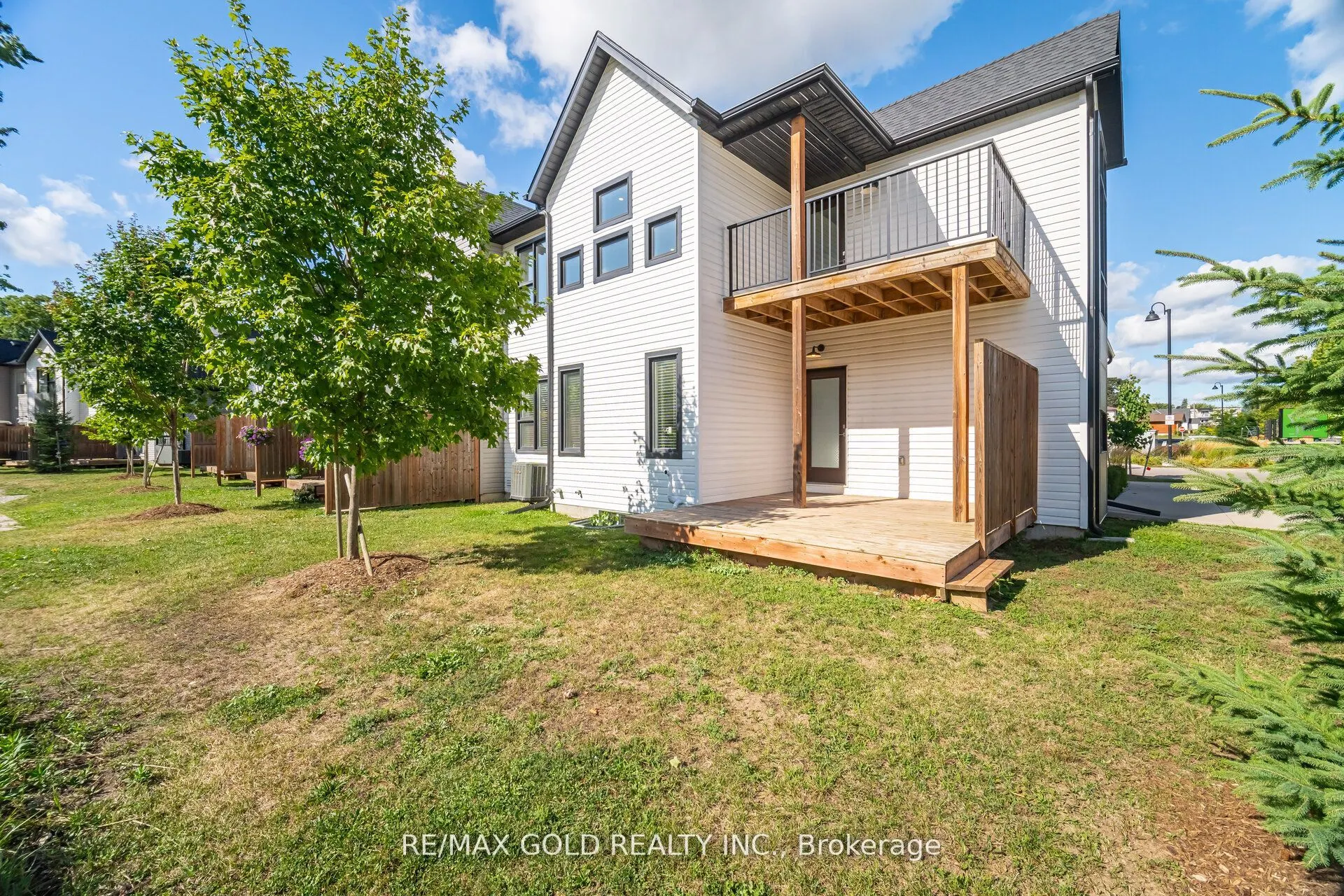 110 Fergus Avenue, #1