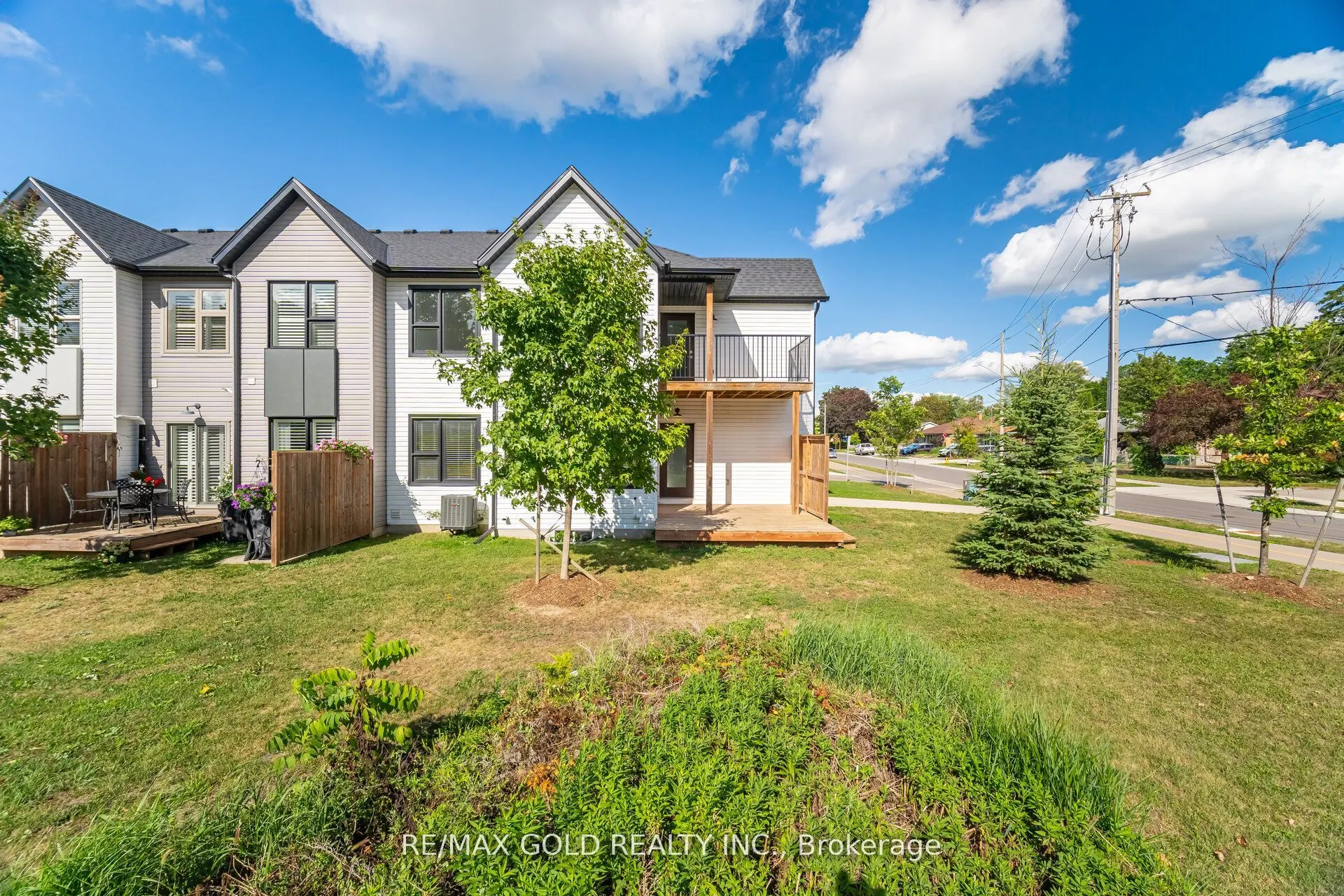 110 Fergus Avenue, #1