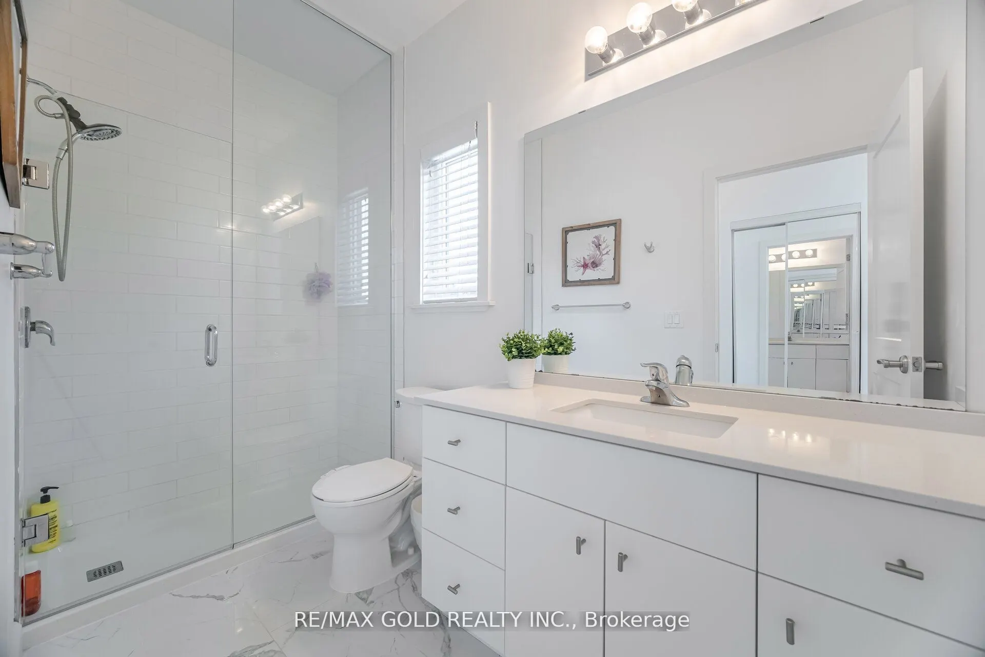 110 Fergus Avenue, #1