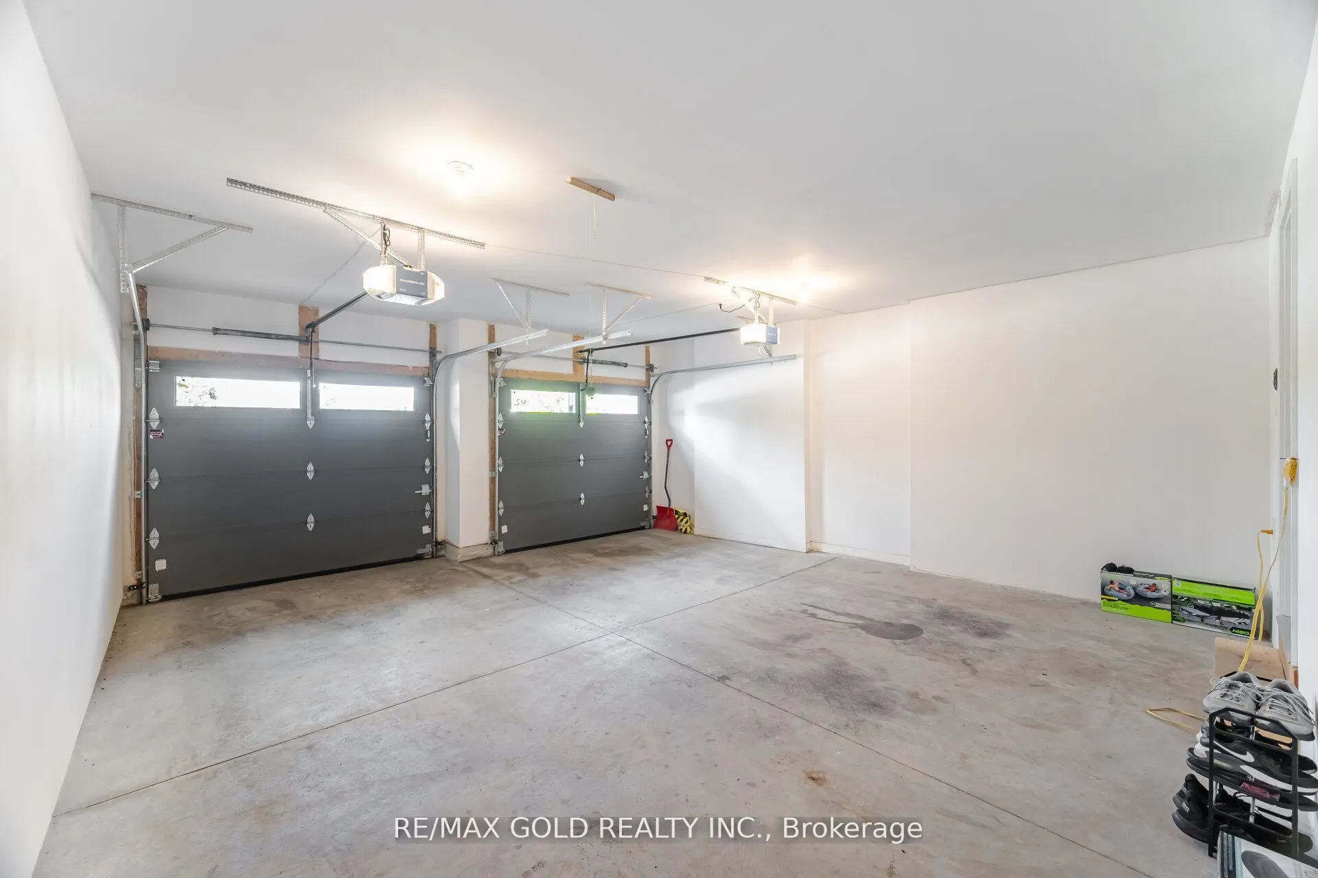 110 Fergus Avenue, #1
