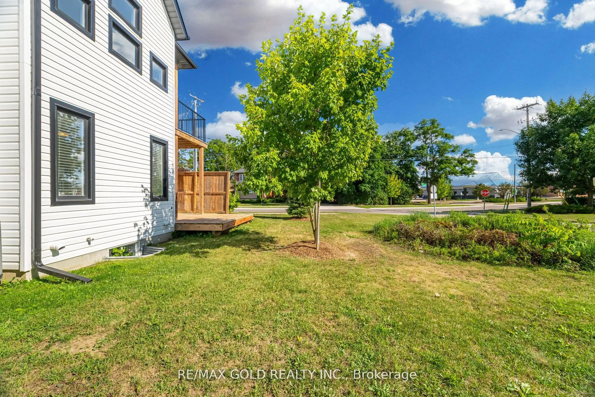 110 Fergus Avenue, #1