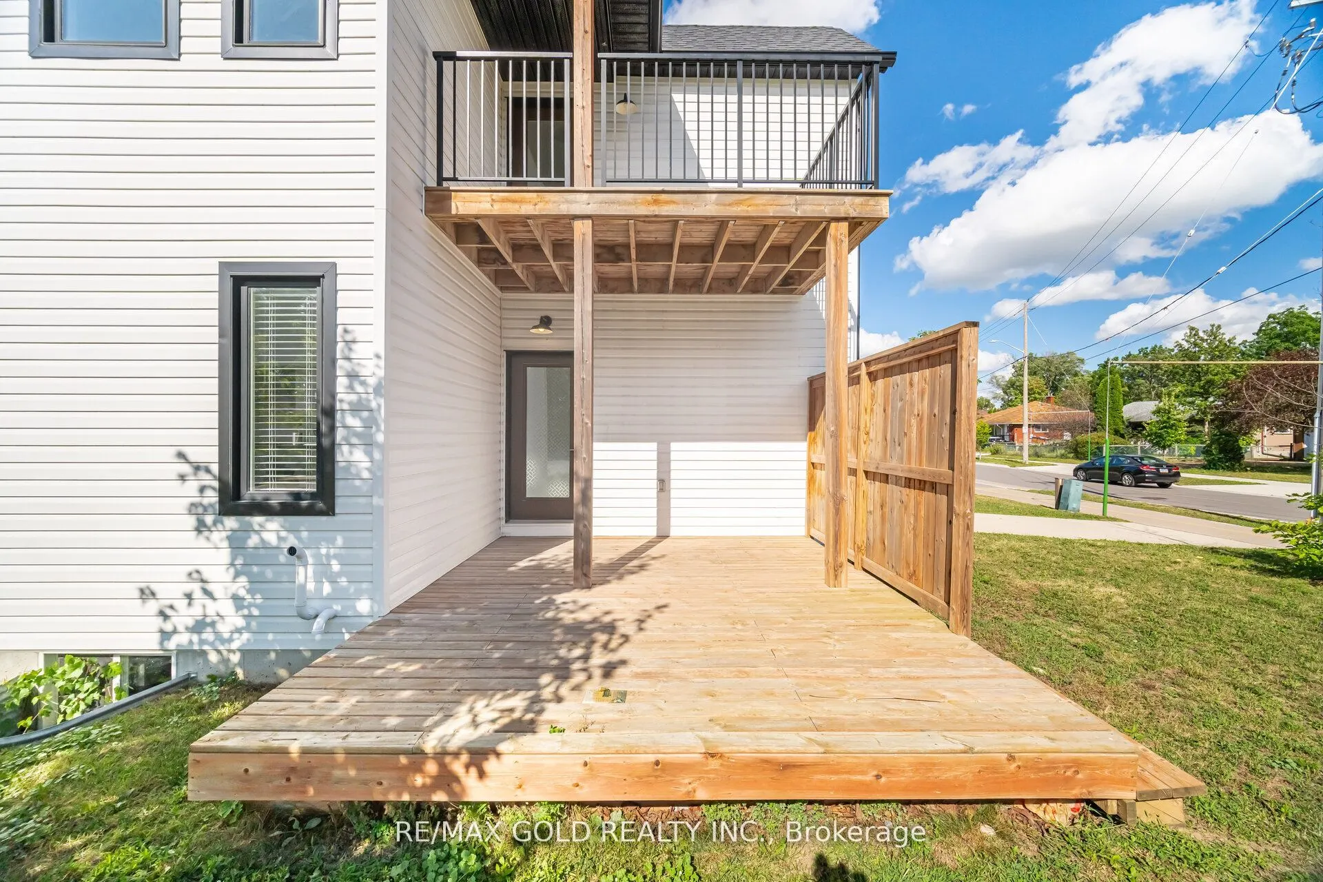 110 Fergus Avenue, #1