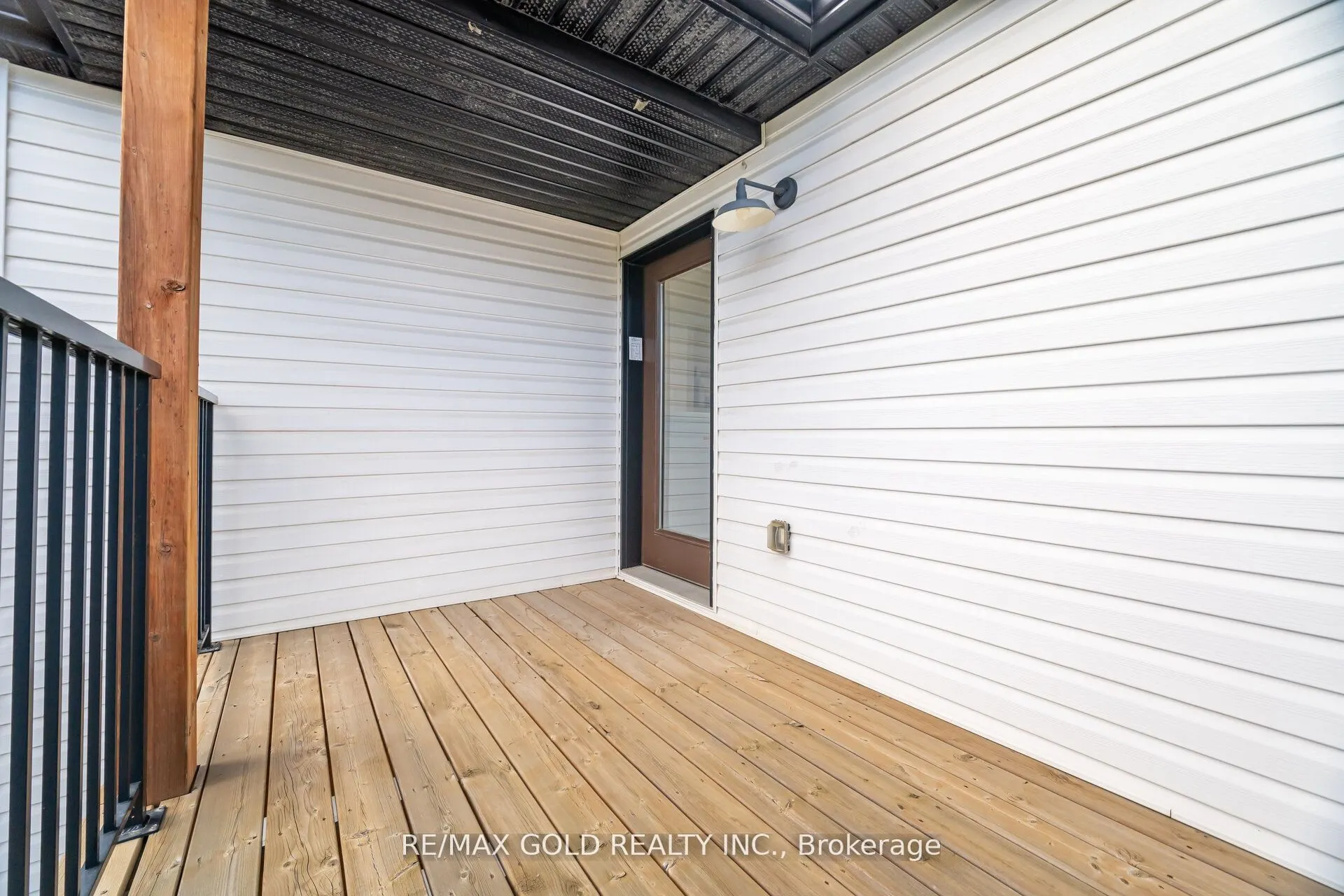 110 Fergus Avenue, #1