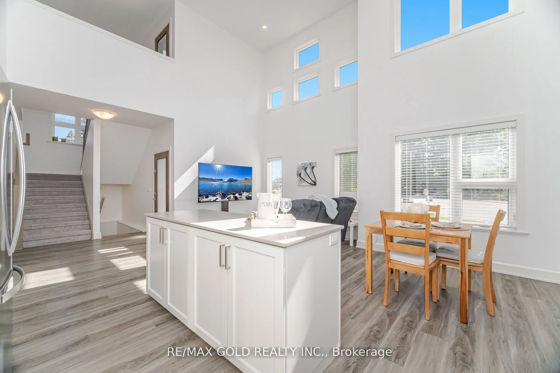 110 Fergus Avenue, #1