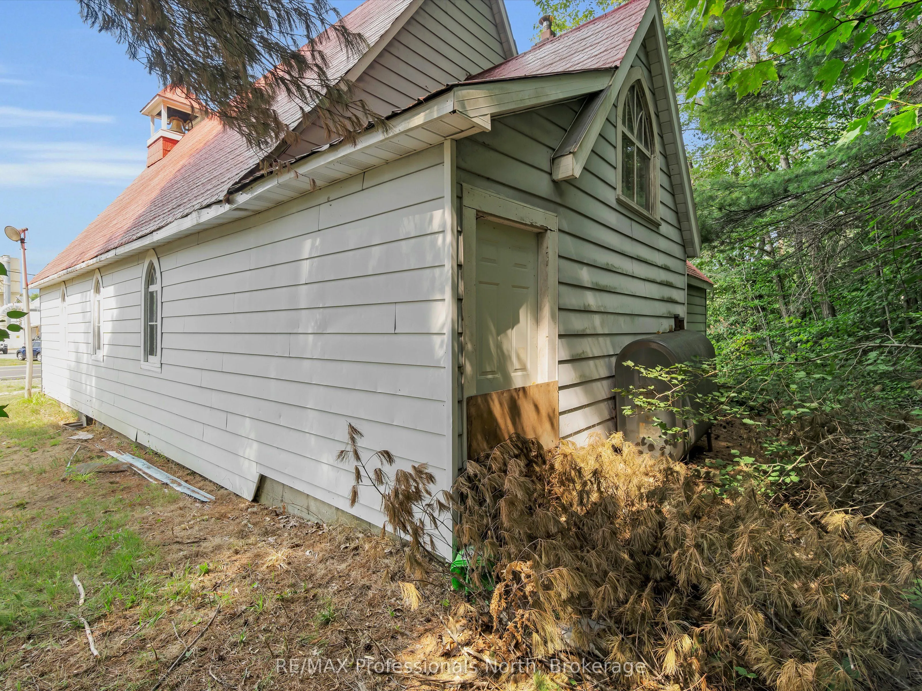2111 MANITOBA Street
