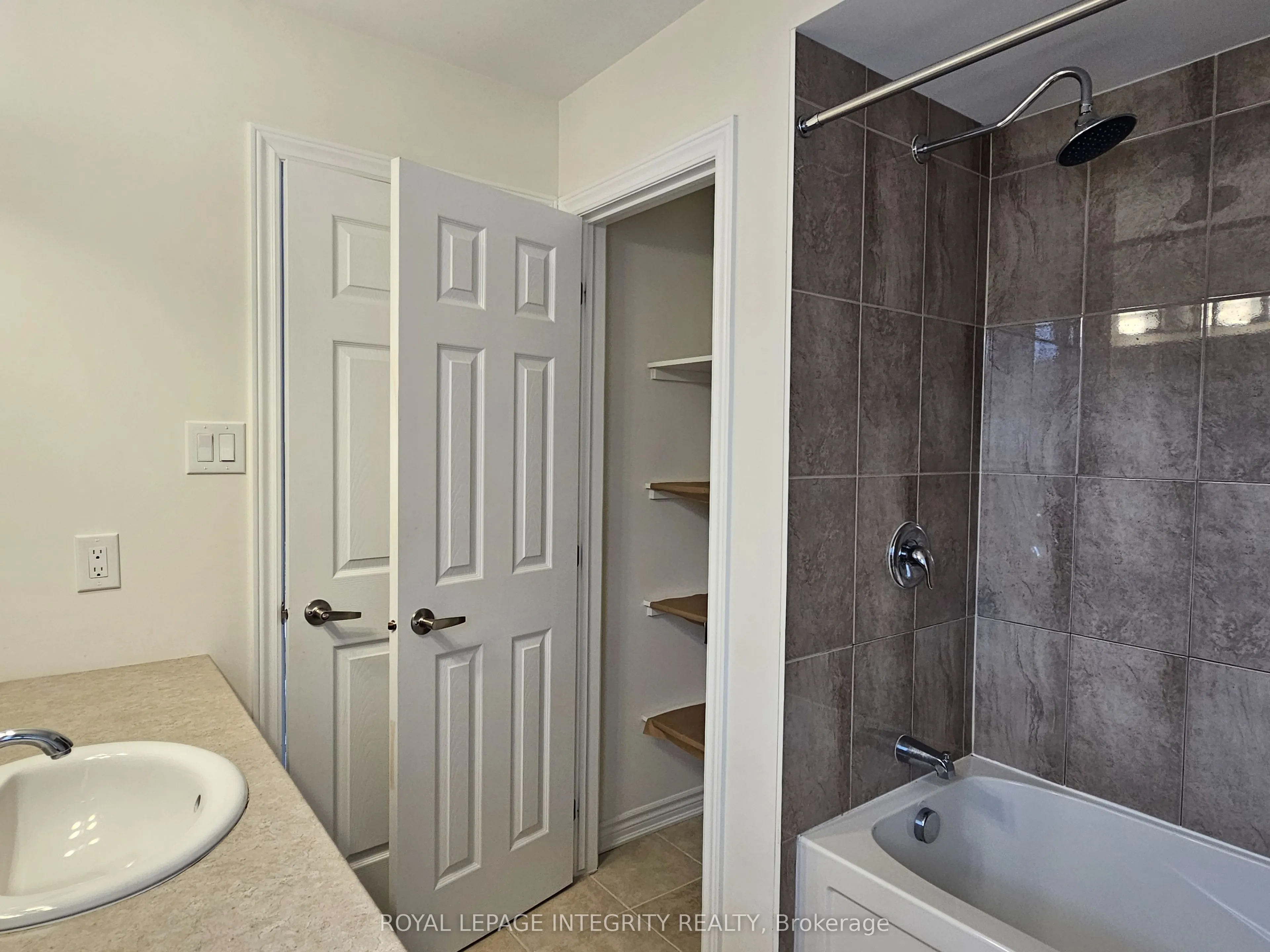 332 Song Sparrow Street