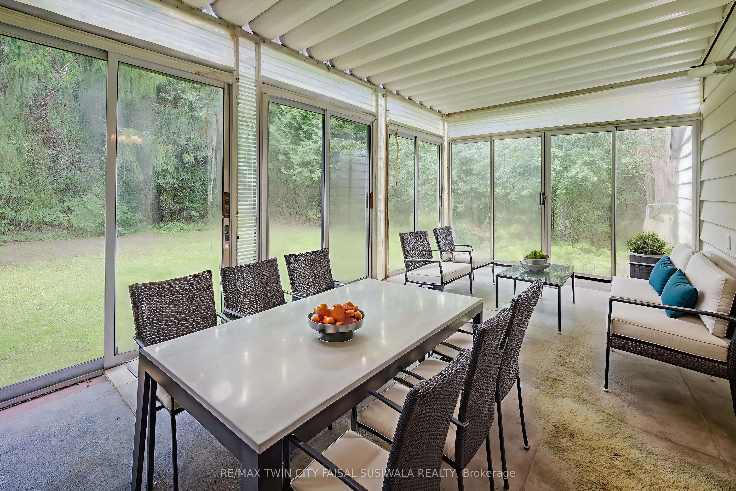 377 River Road