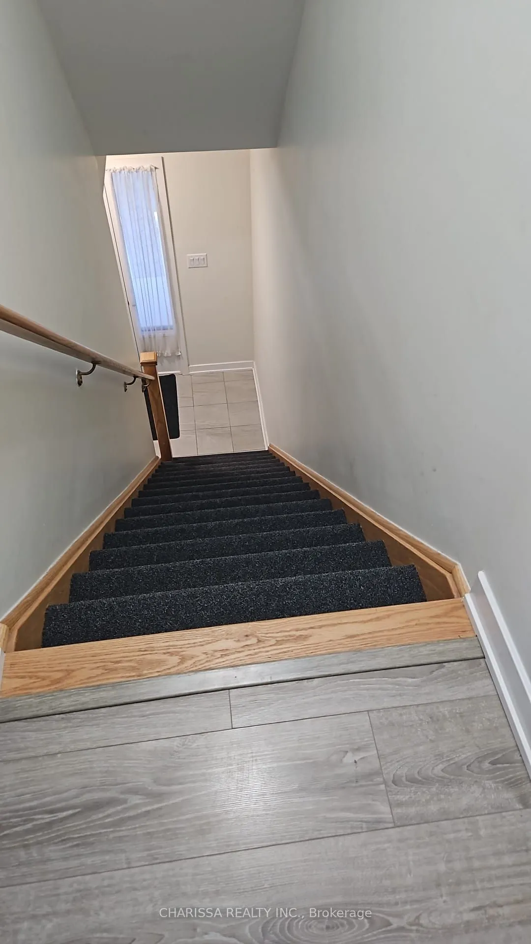 590 North Service Road, ##98