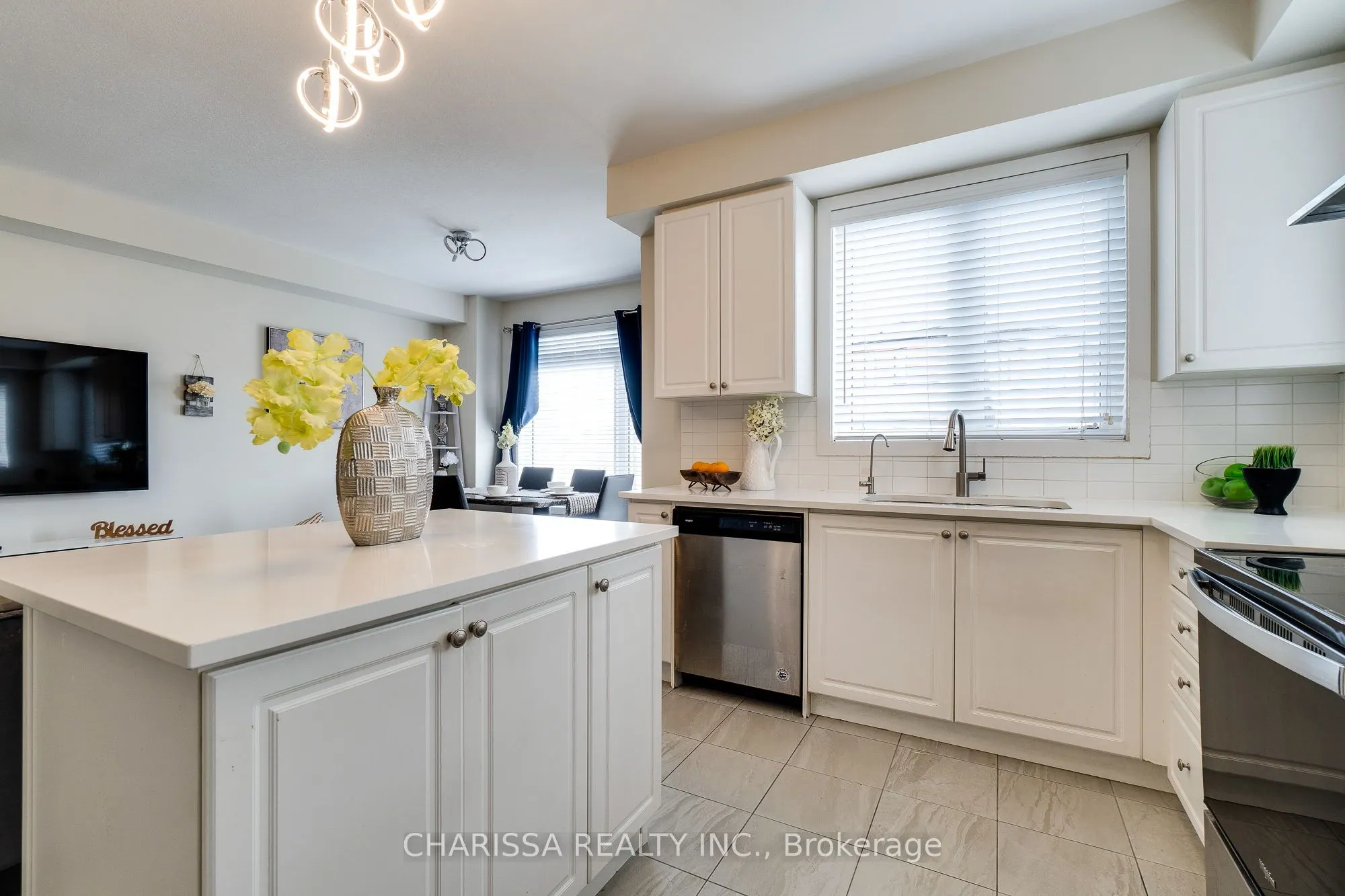 590 North Service Road, ##98