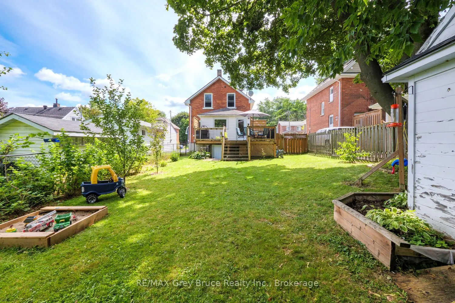 564 13th A Street