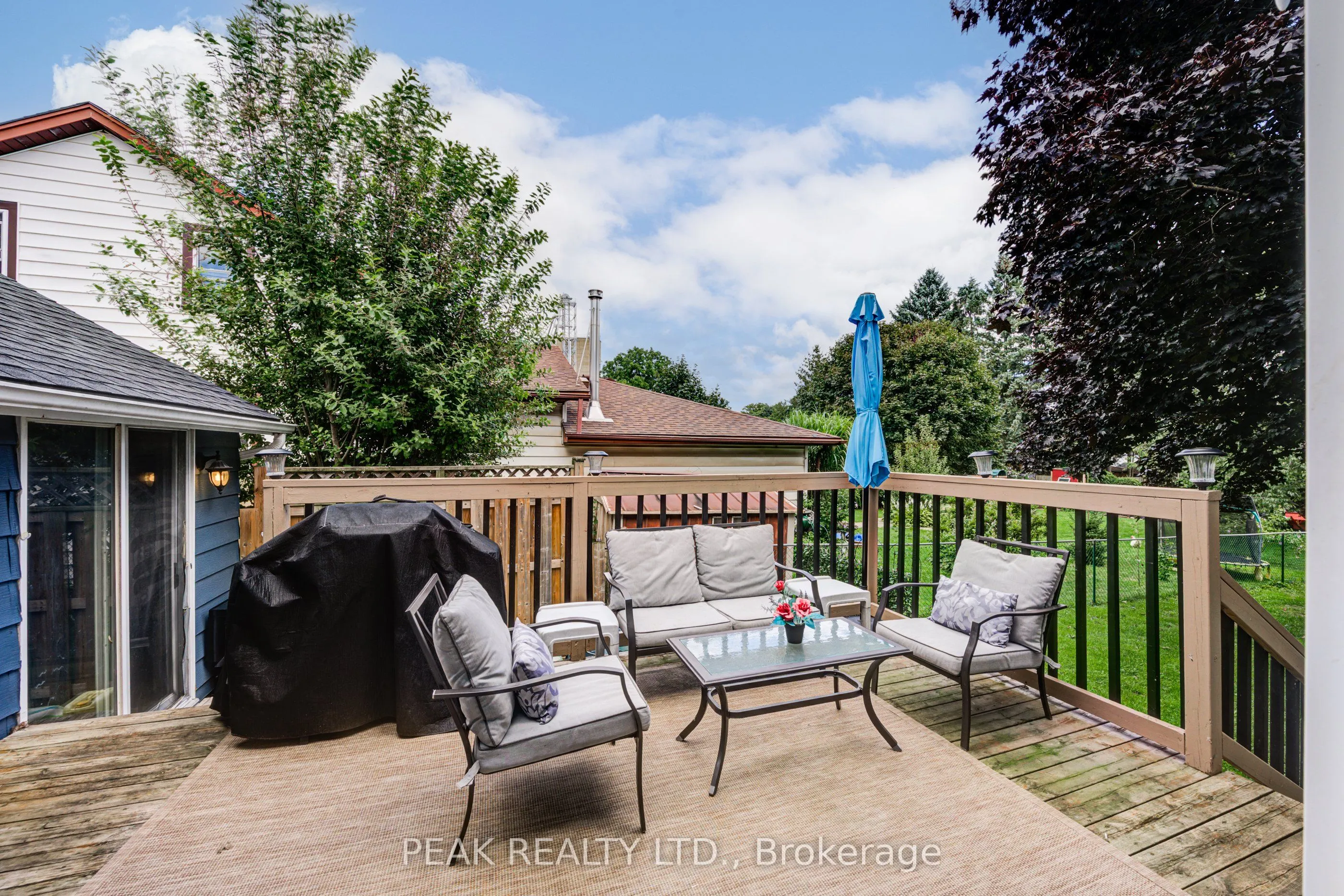 37 Decew Street W