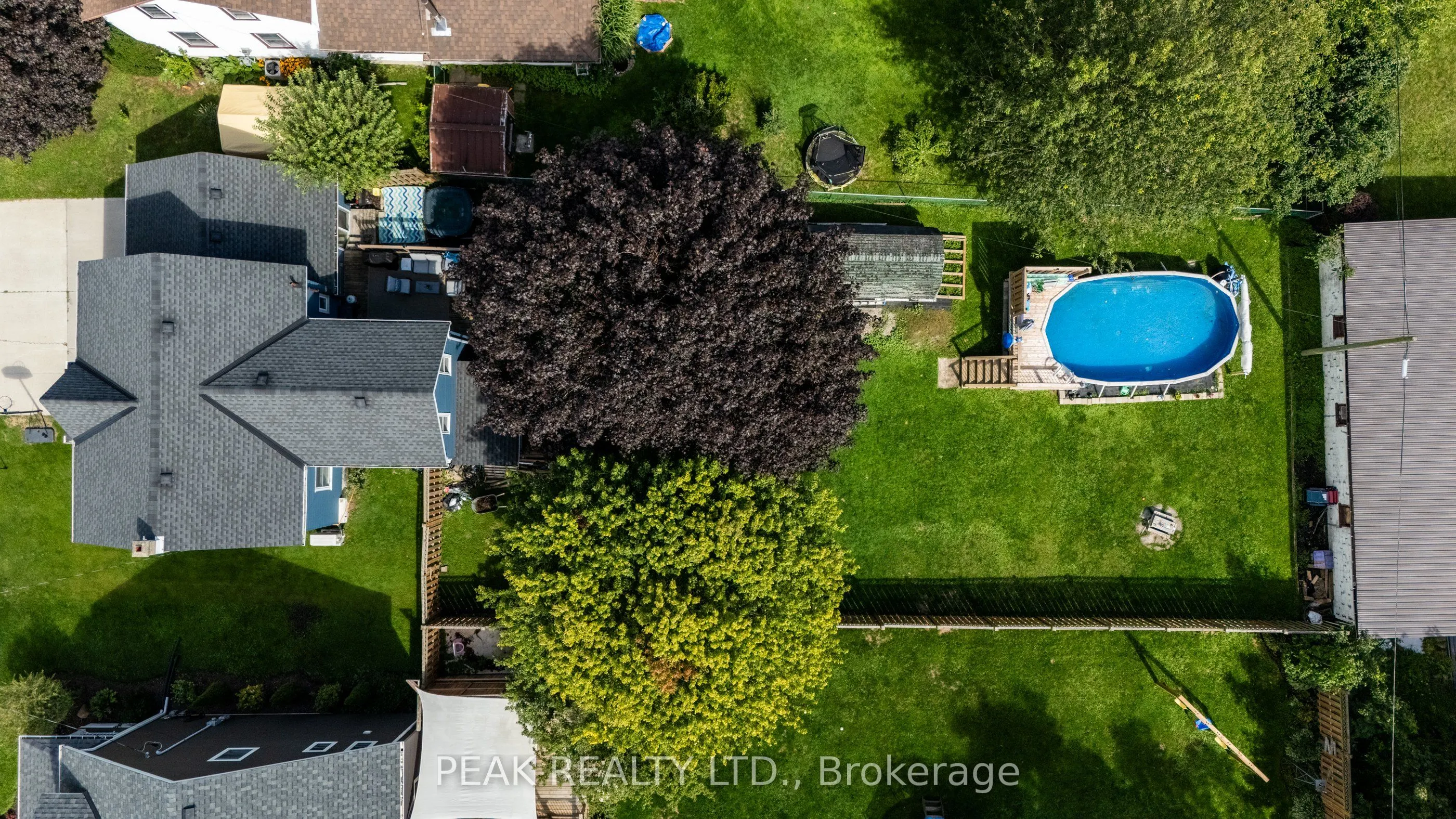 37 Decew Street W
