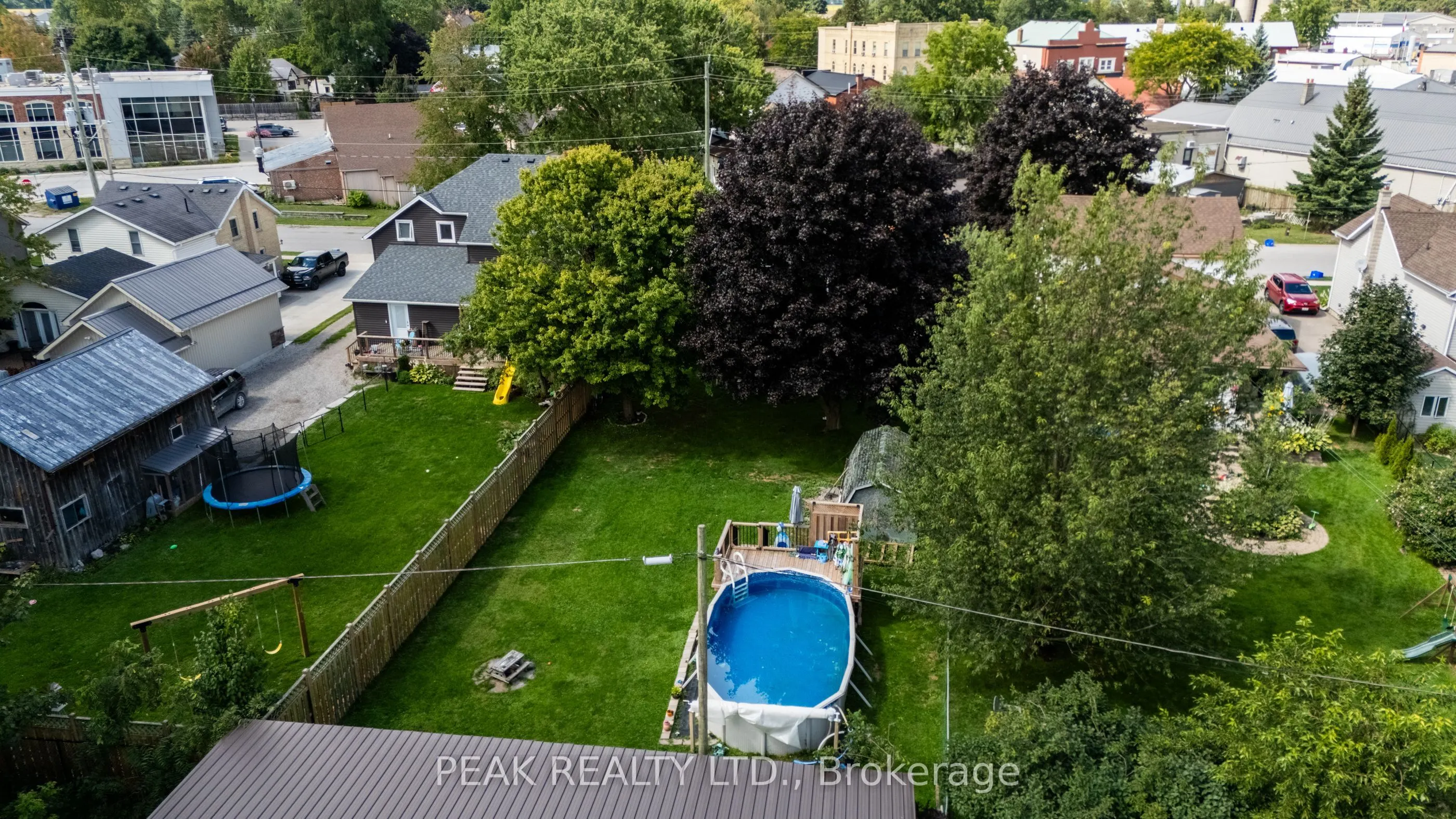 37 Decew Street W