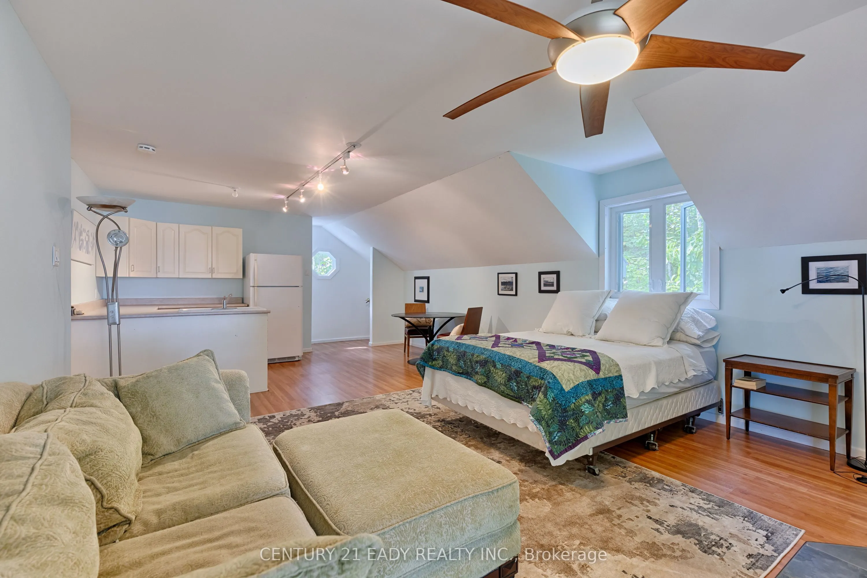 671 Graphite Bay Road