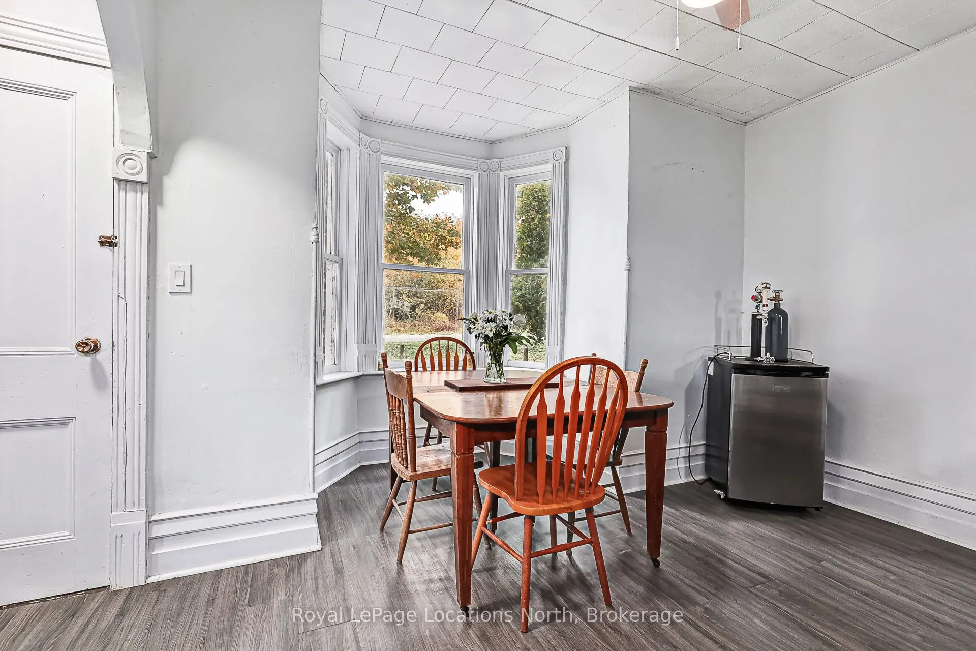137662 GREY ROAD 12